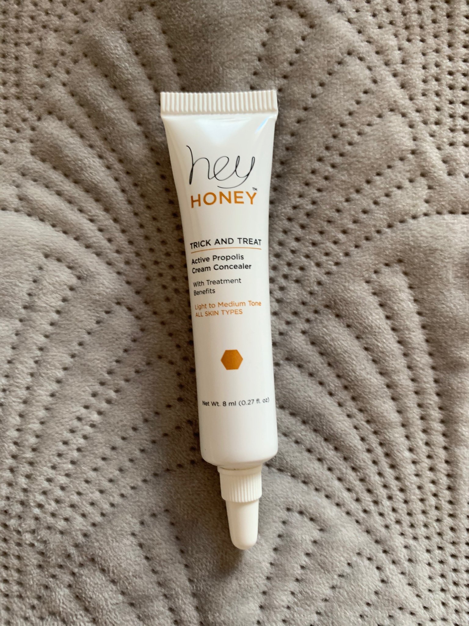 Hey honey trick and treat concealer (408719843) ᐈ Köp på Tradera