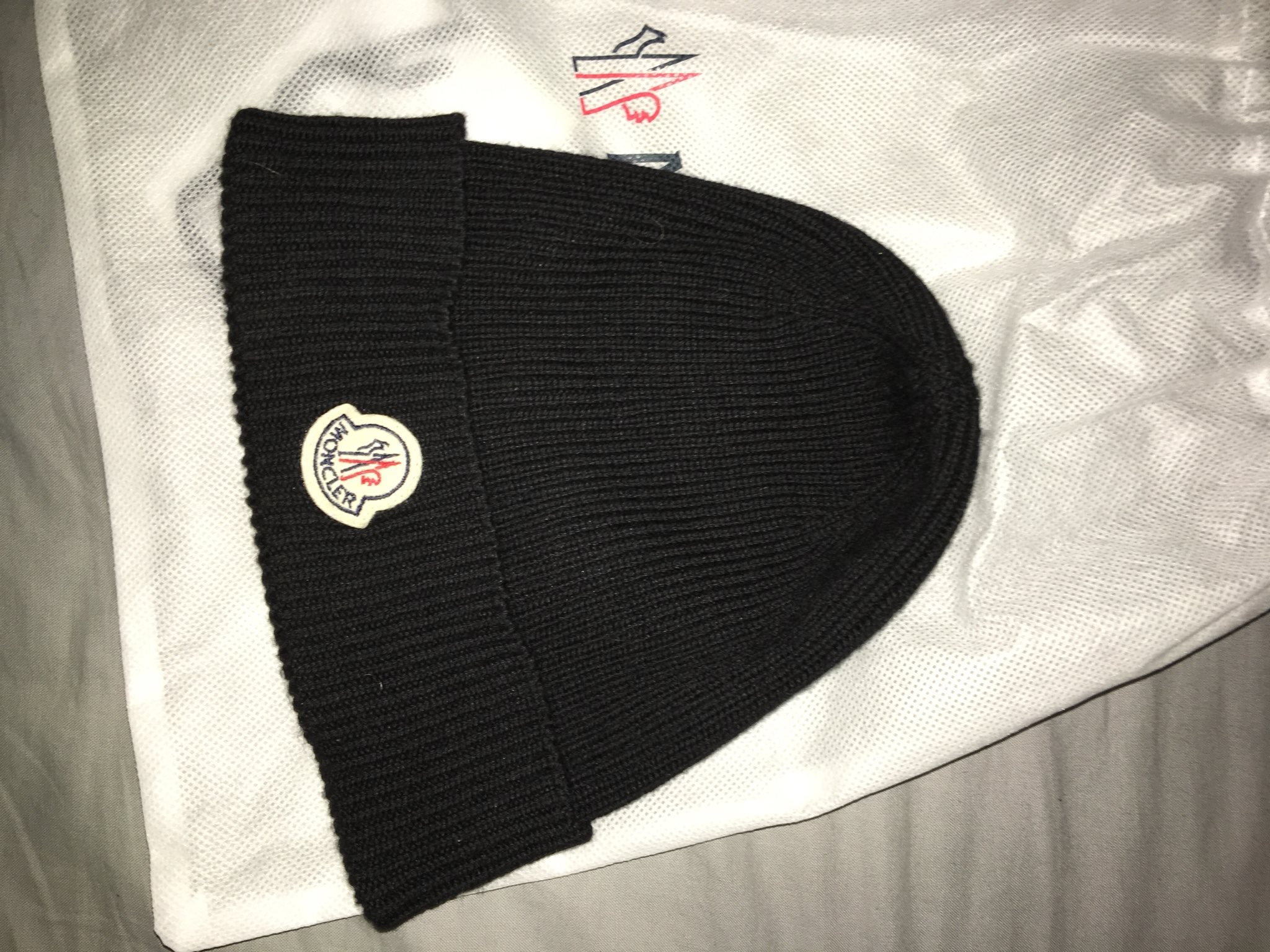 moncler mössa moncler mössa
