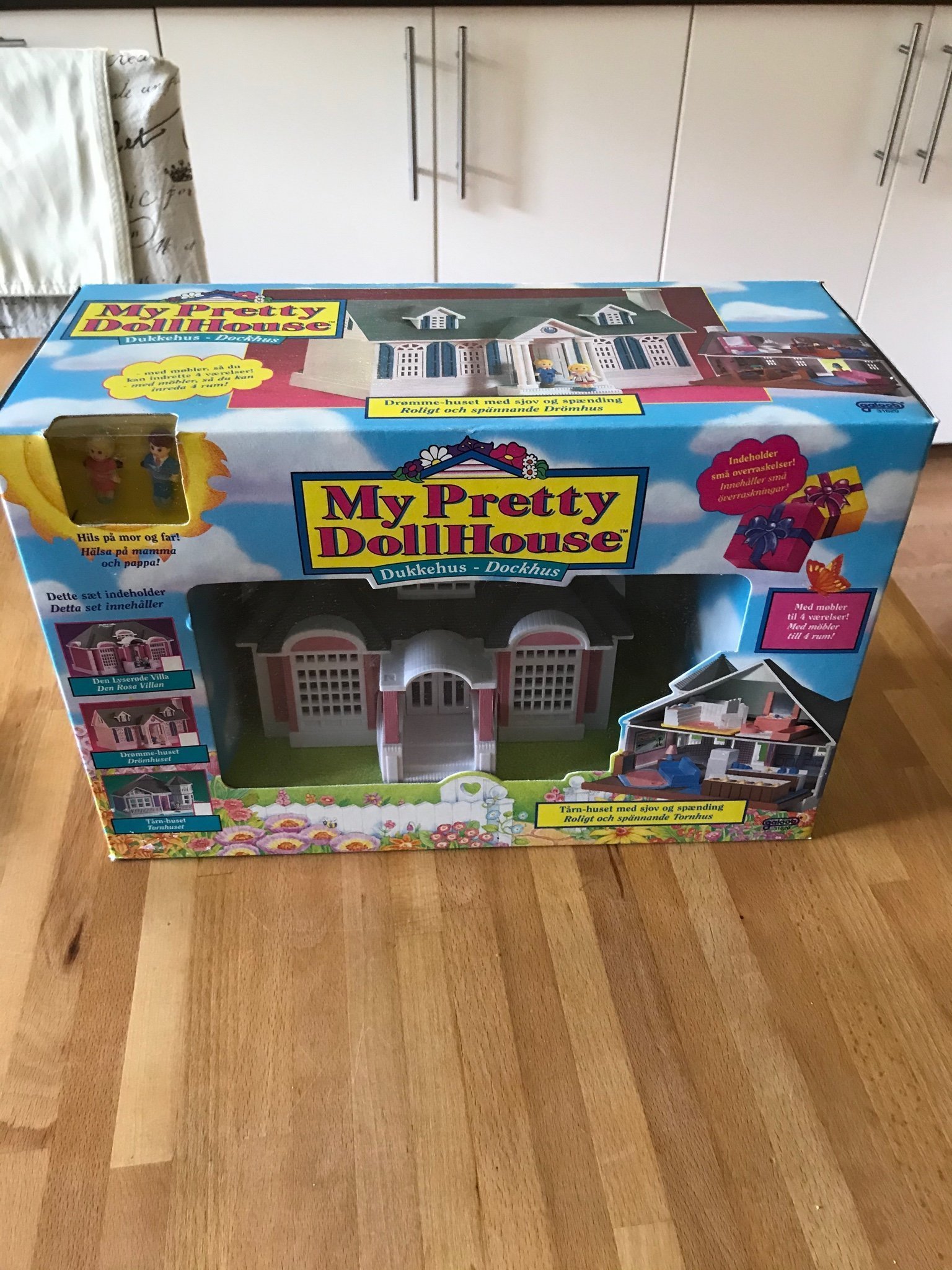 my pretty dollhouse