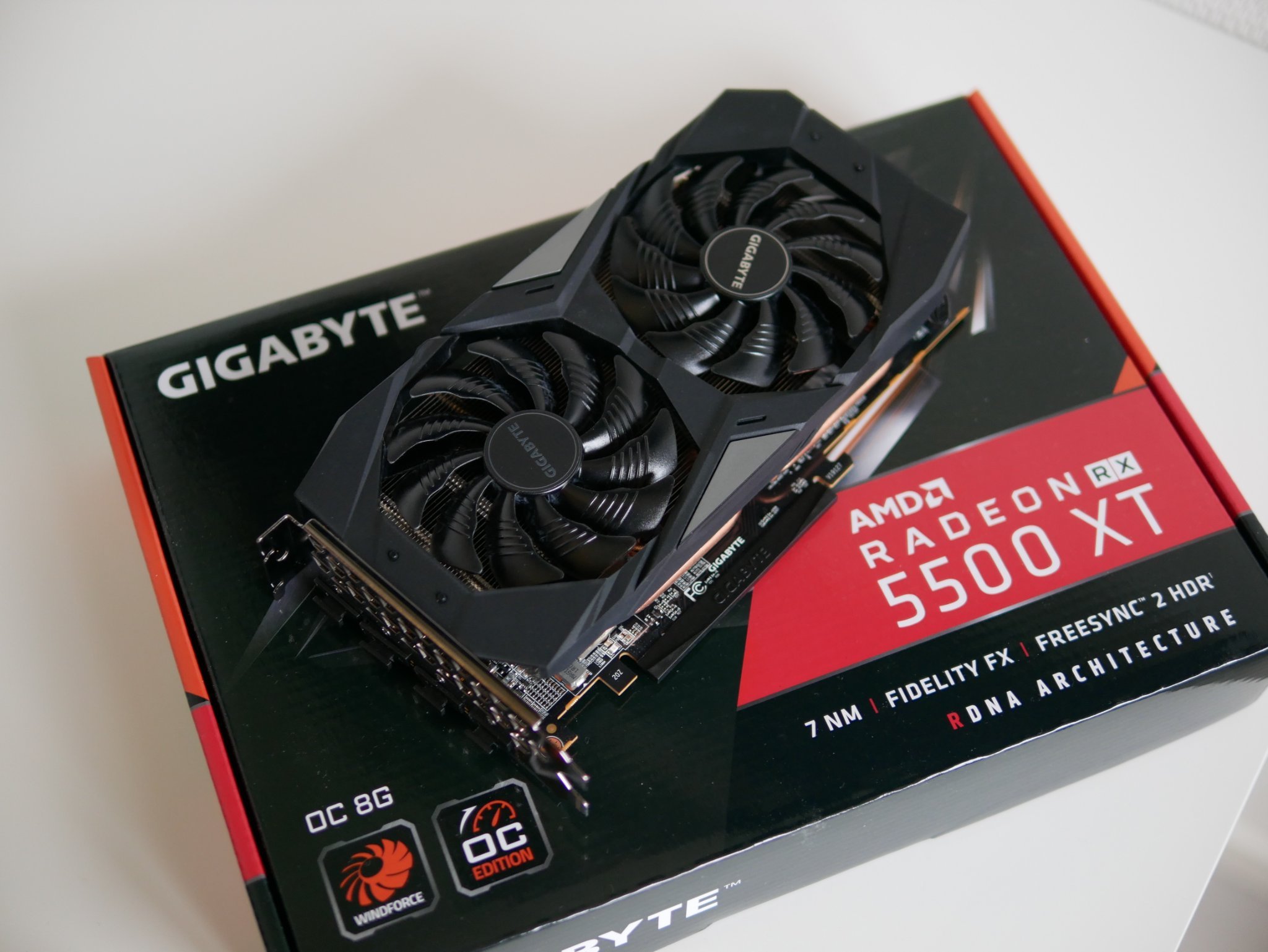 Gigabyte Radeon 5500 XT 8GB OC i nyskick (407725151) ᐈ Köp på Tradera