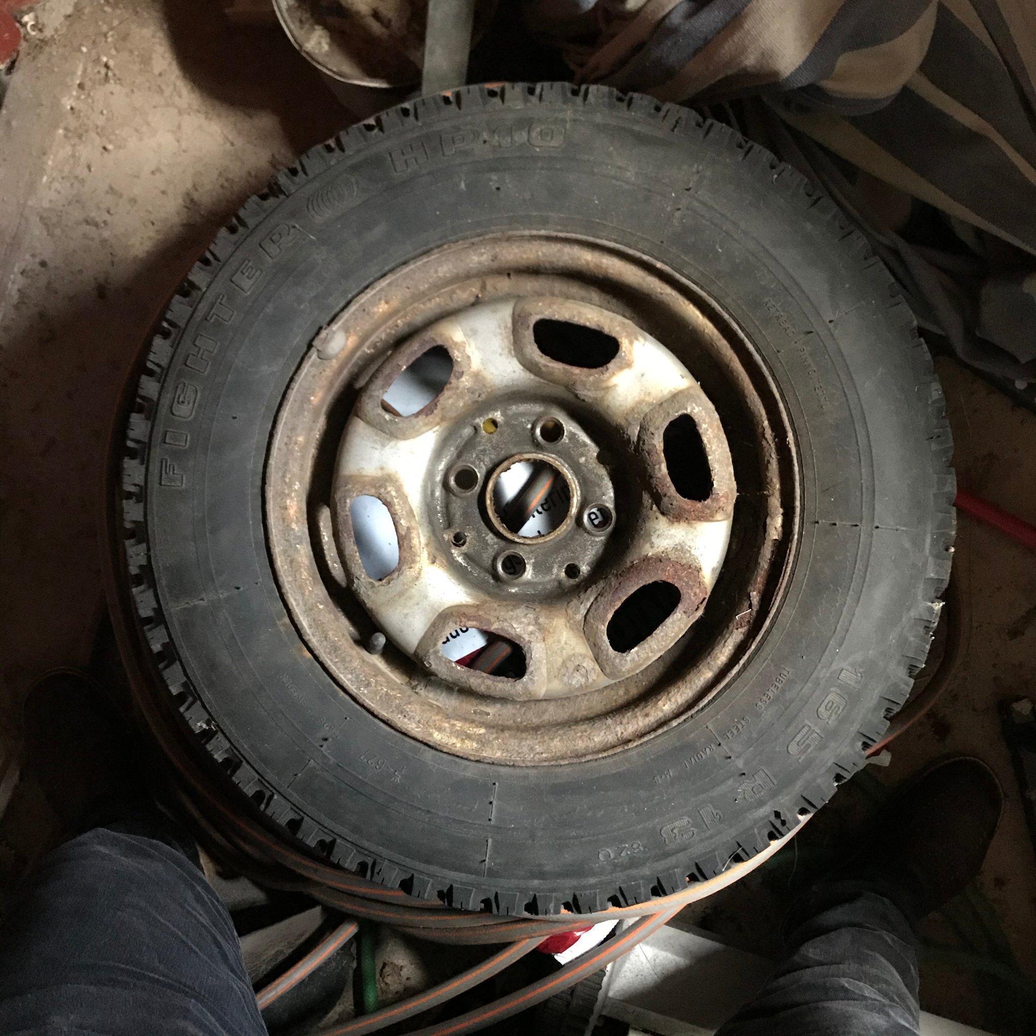 beg vinterdäck med fälg beg vinterdäck med fälg