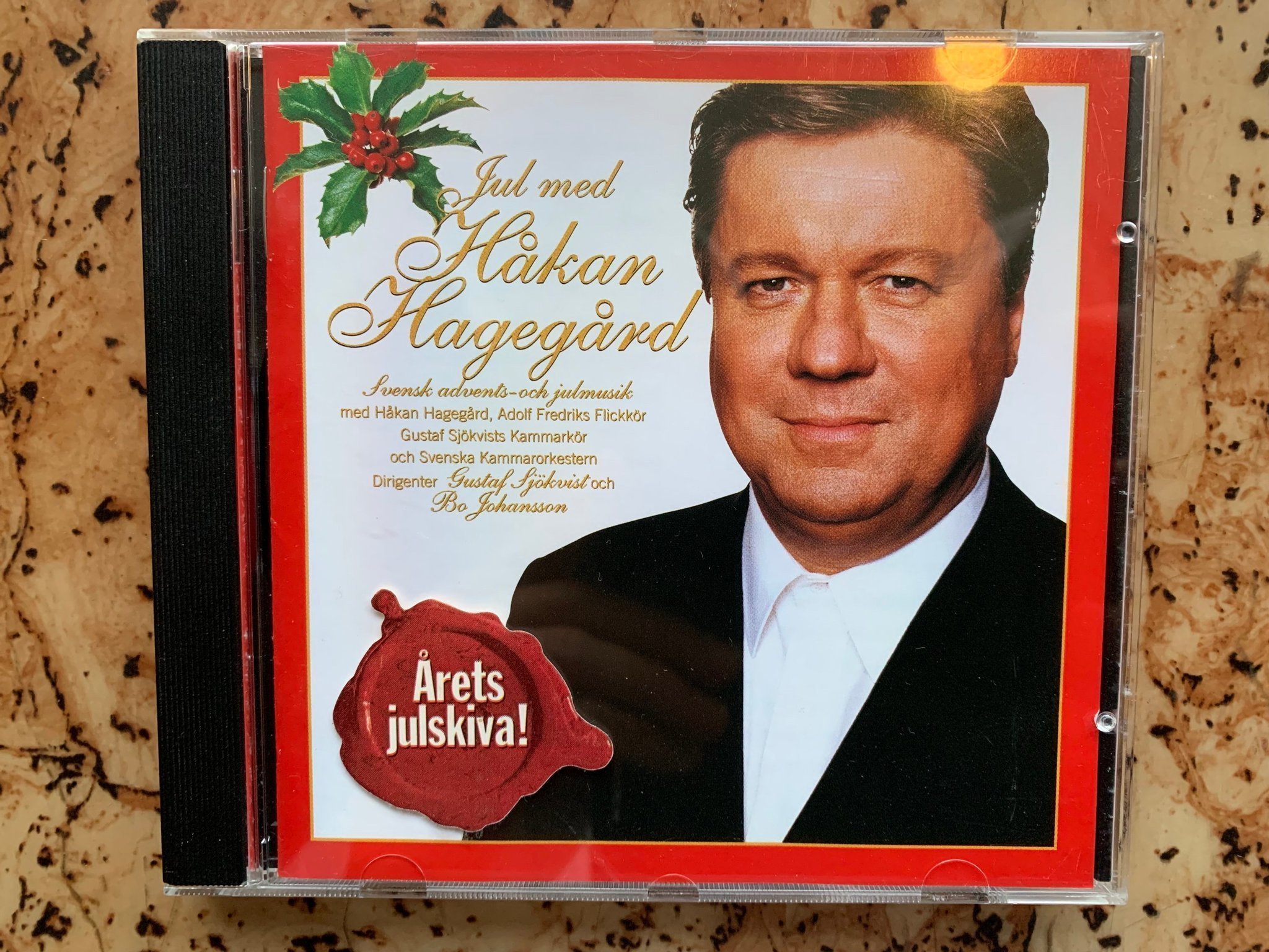 Jul med Håkan Hagegård Köp på Tradera (536323512)