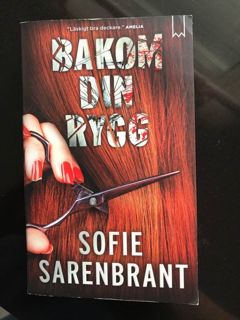 Sofie Sarenbrant - Bakom din rygg