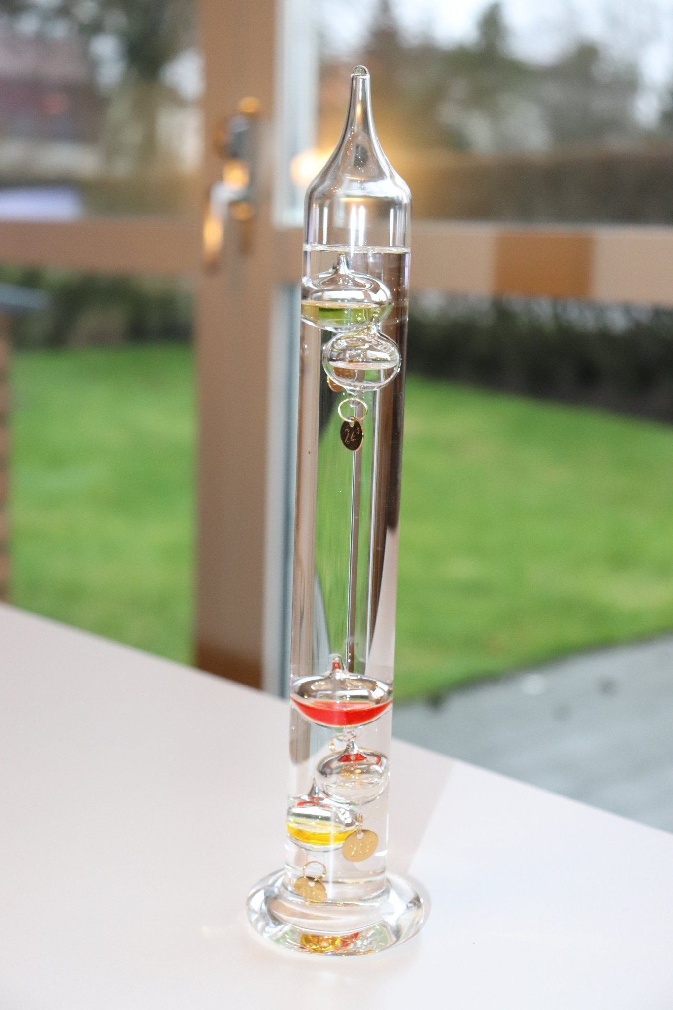 FIN TERMOMETER I GLAS GLASTERMOMETER GALILEO GALILEOTERMOMETER GLASBUBBLOR TEMP FIN TERMOMETER I GLAS GLASTERMOMETER GALILEO GALILEOTERMOMETER GLASBUBBLOR TEMP