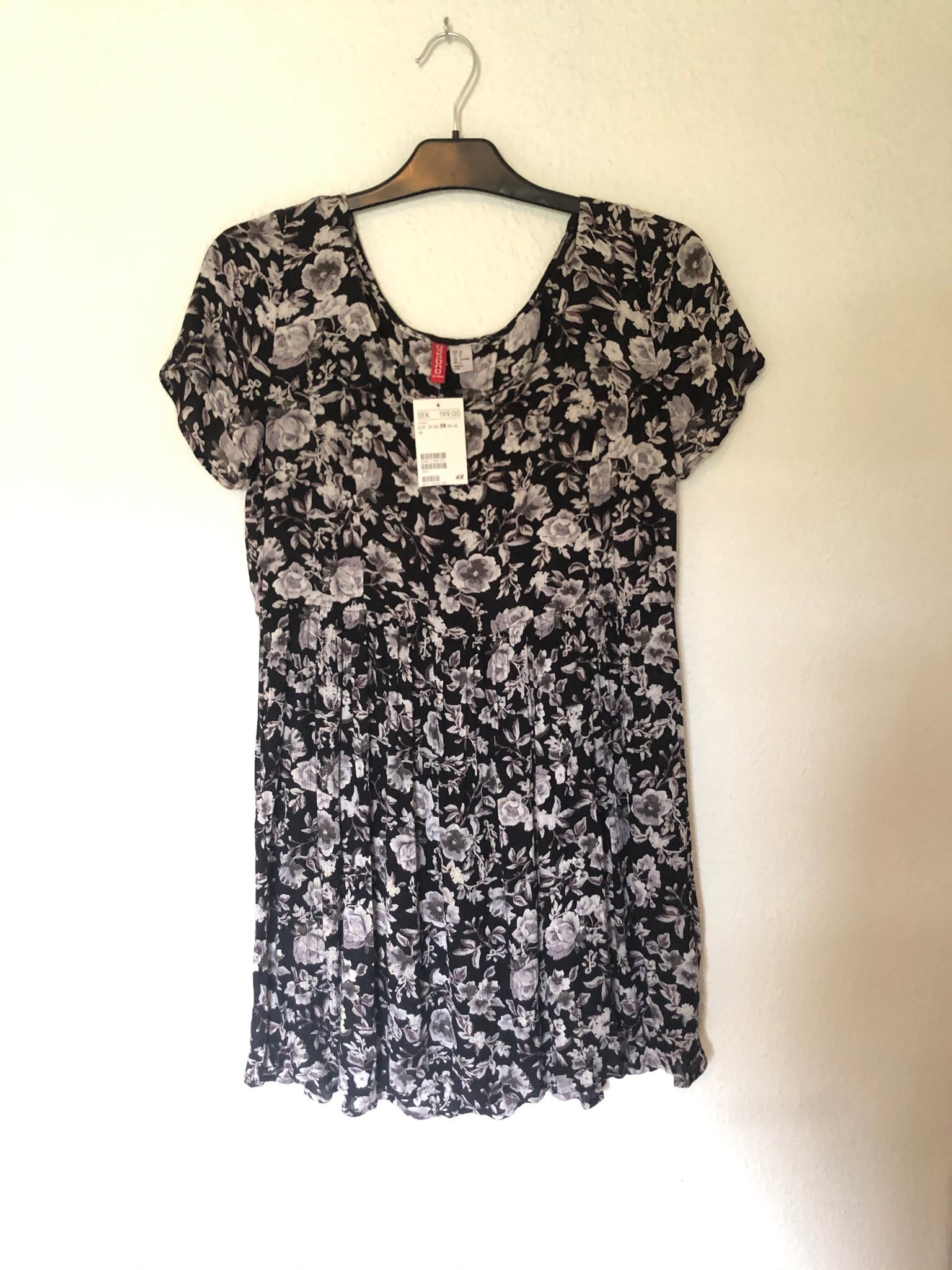 Mönstrad Klänning strl 38 /H&M/