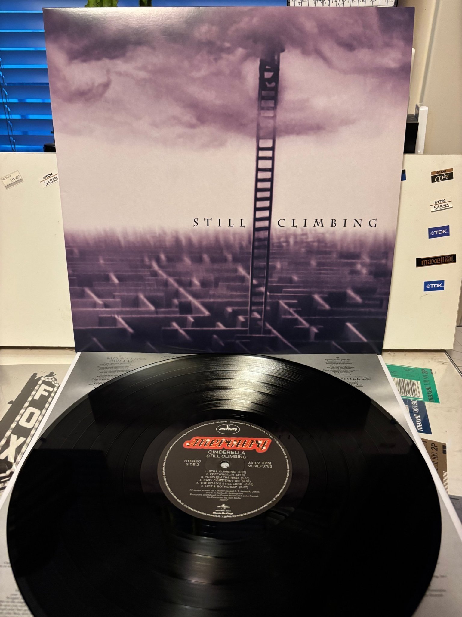 Cinderella - Still Climbing - Vinyl LP | Köp på Tradera (706128353)