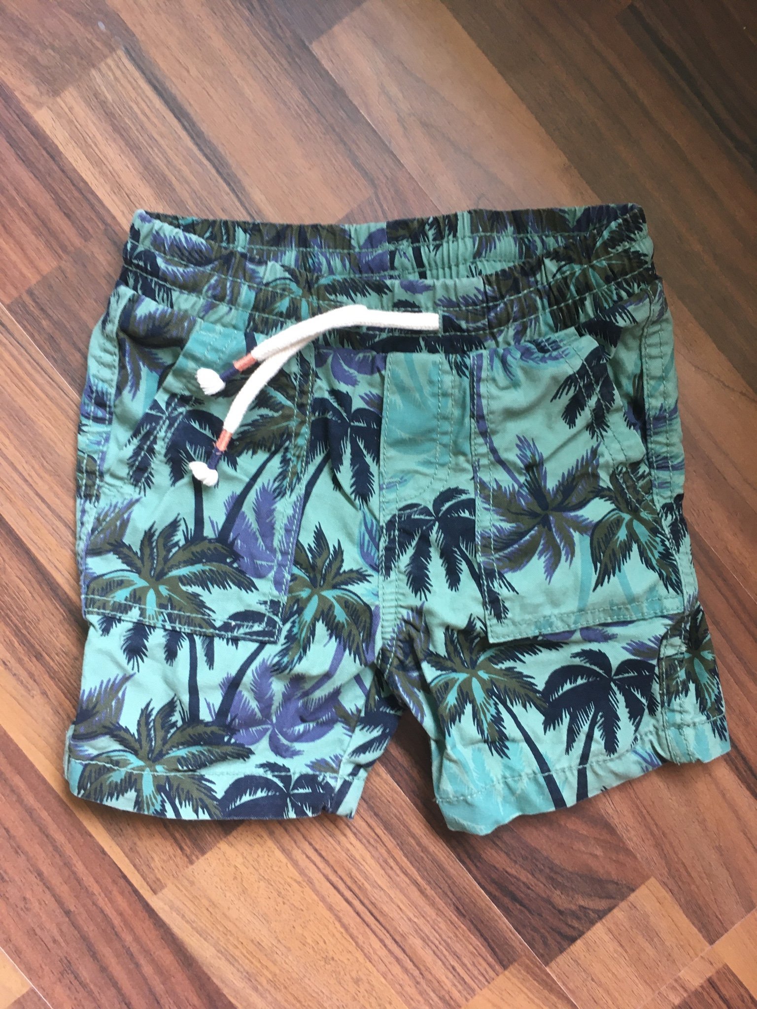 Shorts från Kapp Ahl strl 98 kappahl gröna palmer