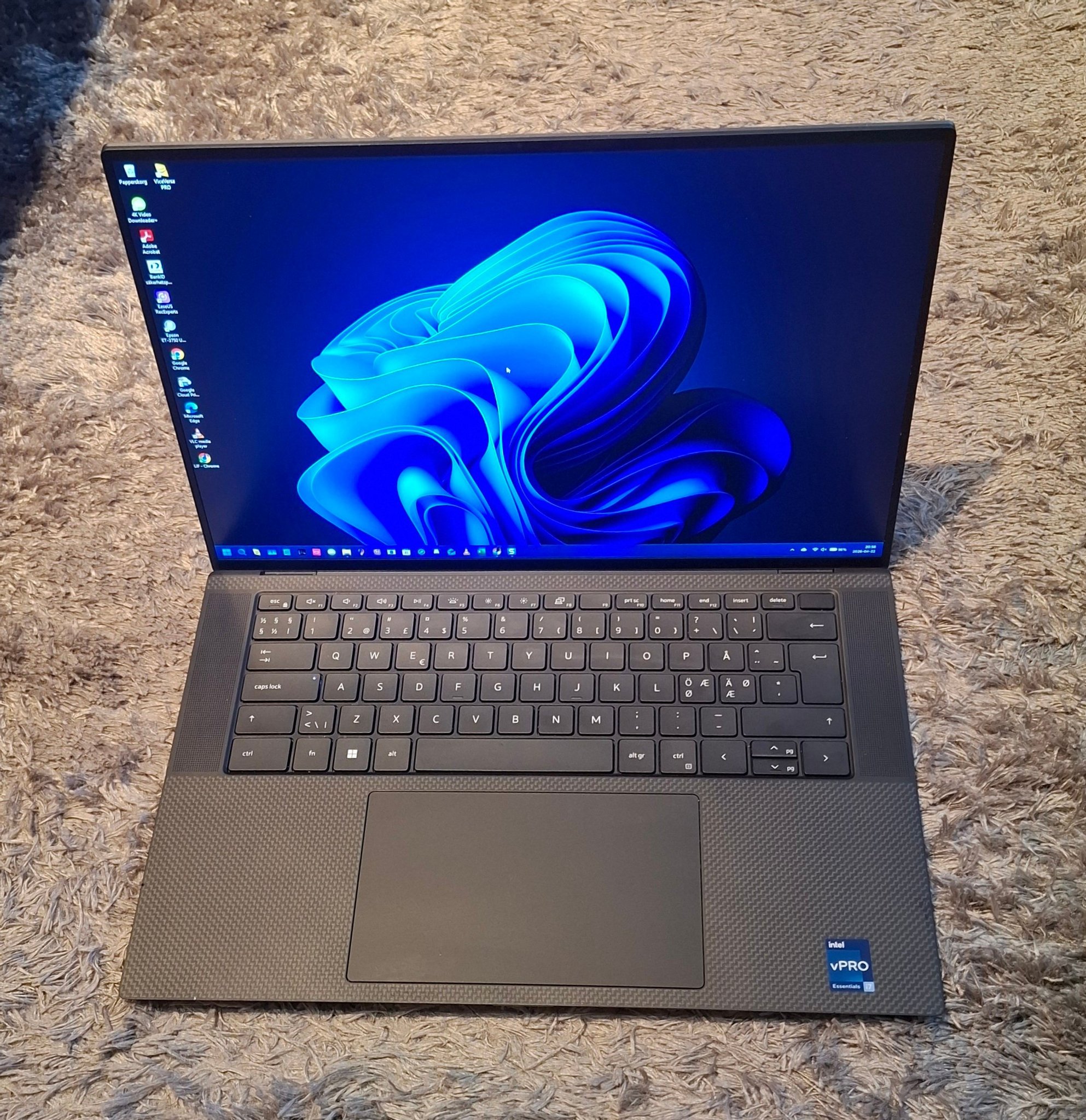 Dell Precision 5570 | i7-12700H vPRO | 32GB RAM.. | Köp på Tradera