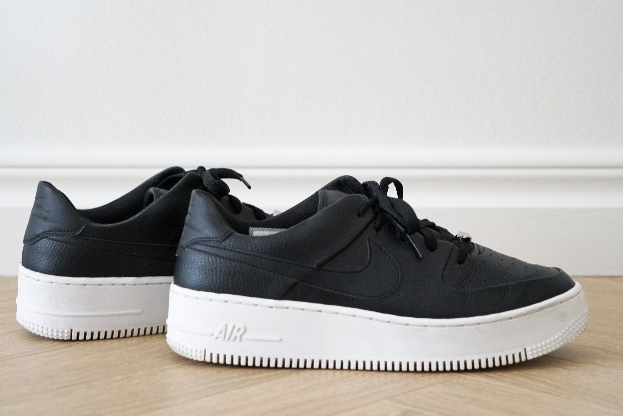 Nike AIR FORCE 1 SAGE low SNEAKERS skor platå c.. (396539975) ᐈ Köp på