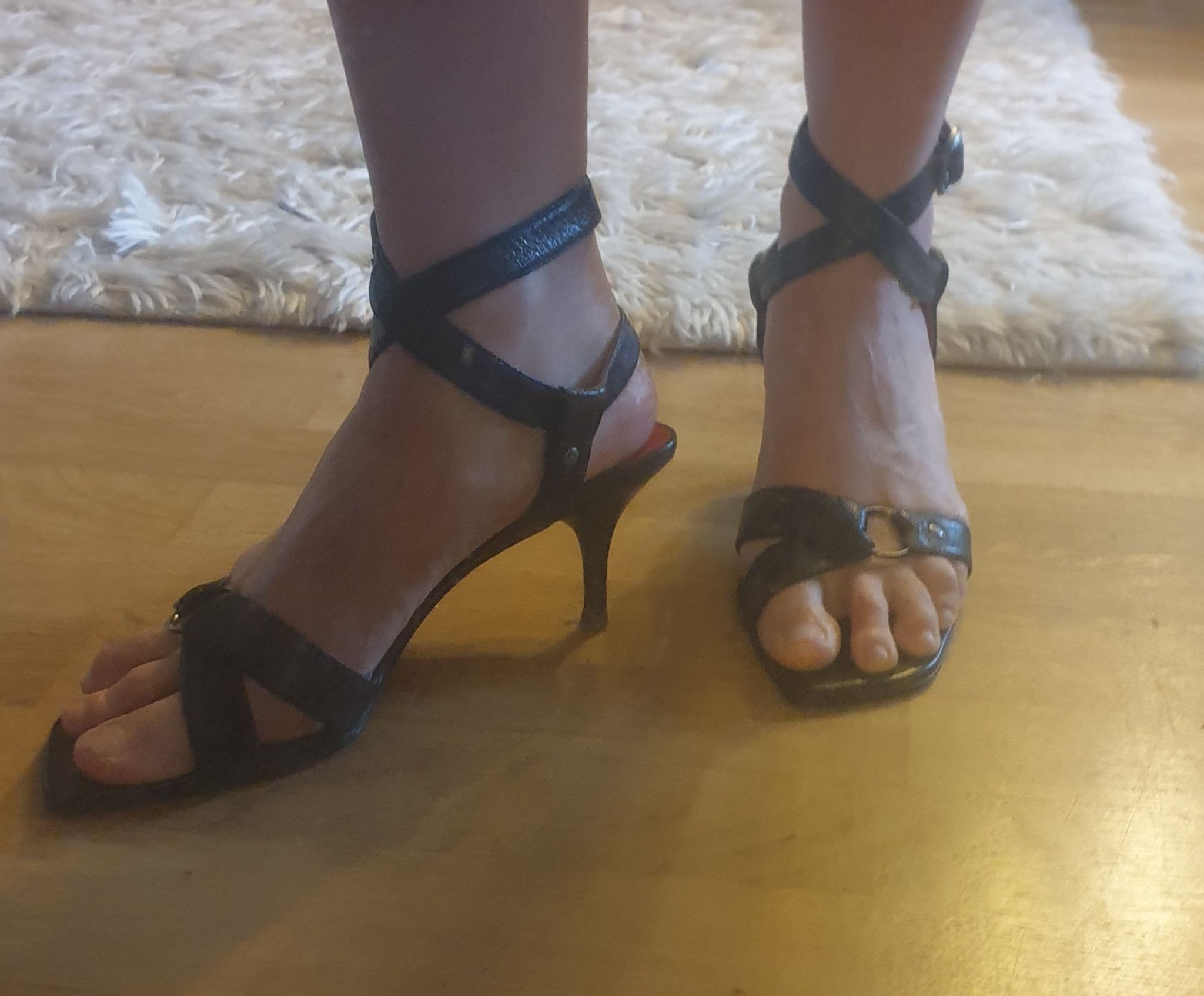 Vagabond Svarta Högklackade Sandaletter nitar skinn stl. 39