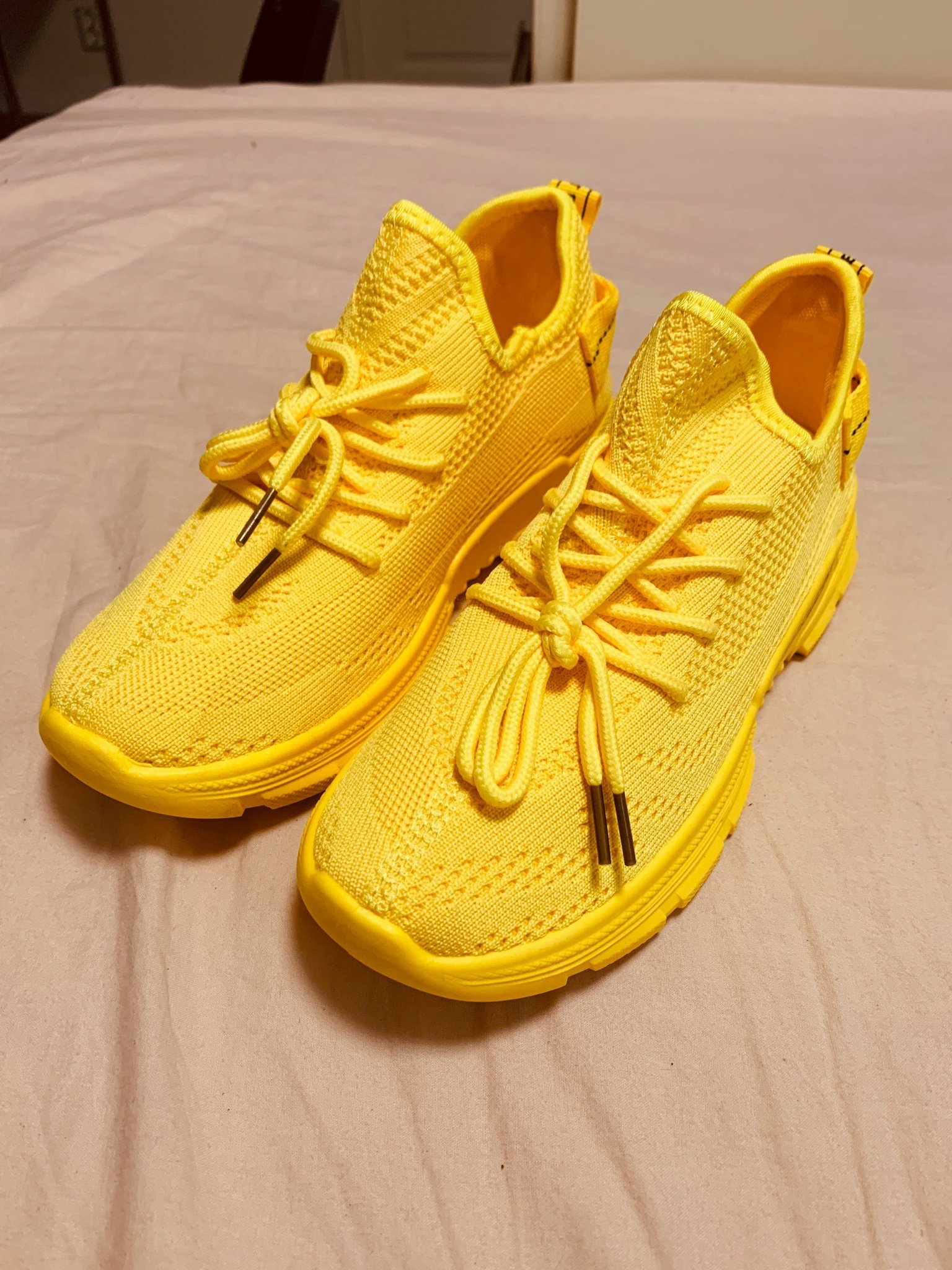GULA SNEAKERS 39 GULA SNEAKERS 39