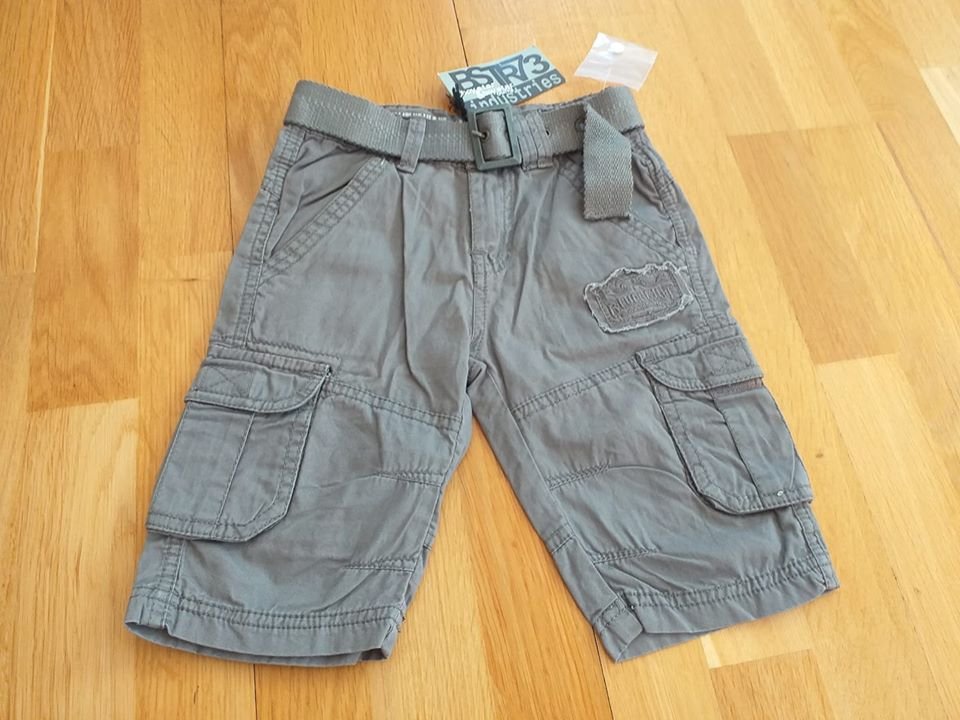 Helt nya shorts strl 92