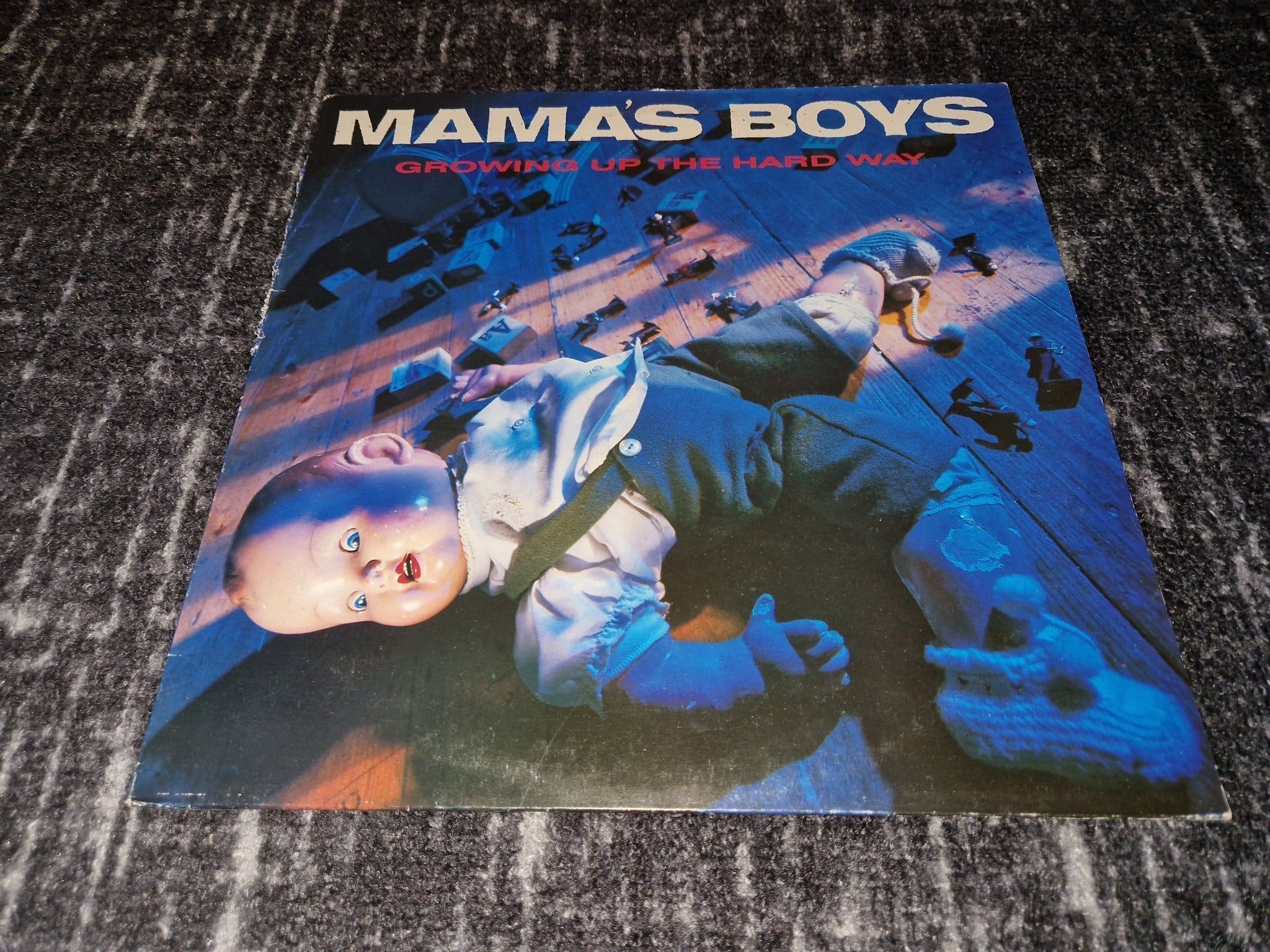 MAMA'S BOYS「GROWING UP THE HARD WAY」国内盤 貴重 MAMA'S BOYS「GROWING UP THE HARD WAY」国内盤 貴重