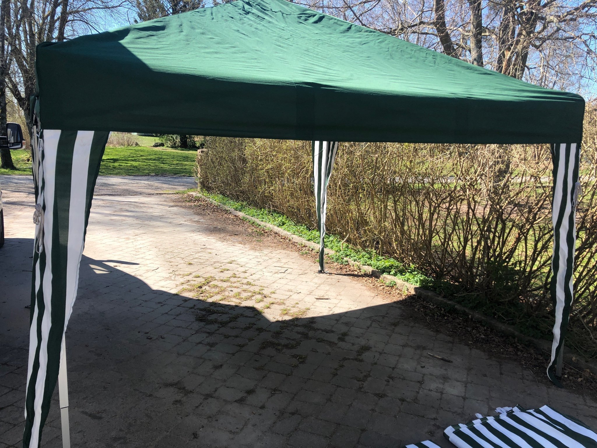 Partytält 3x3m popup. (396810409) ᐈ Köp på Tradera Partytält 3x3m popup. (396810409) ᐈ Köp på Tradera