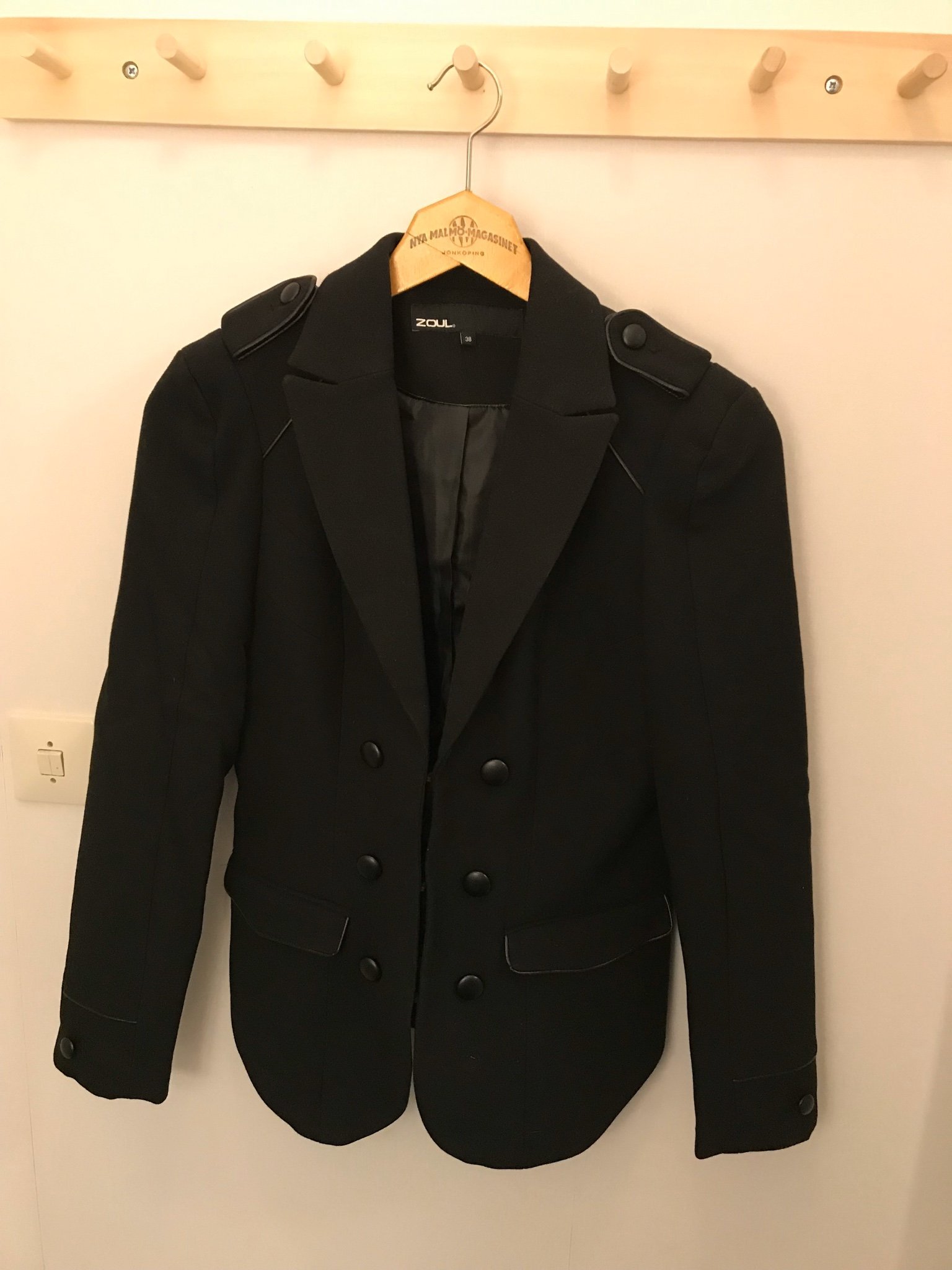 Kavajblazer svart MQ army stl 38 (397747023) ᐈ Köp på Tradera Kavajblazer svart MQ army stl 38 (397747023) ᐈ Köp på Tradera