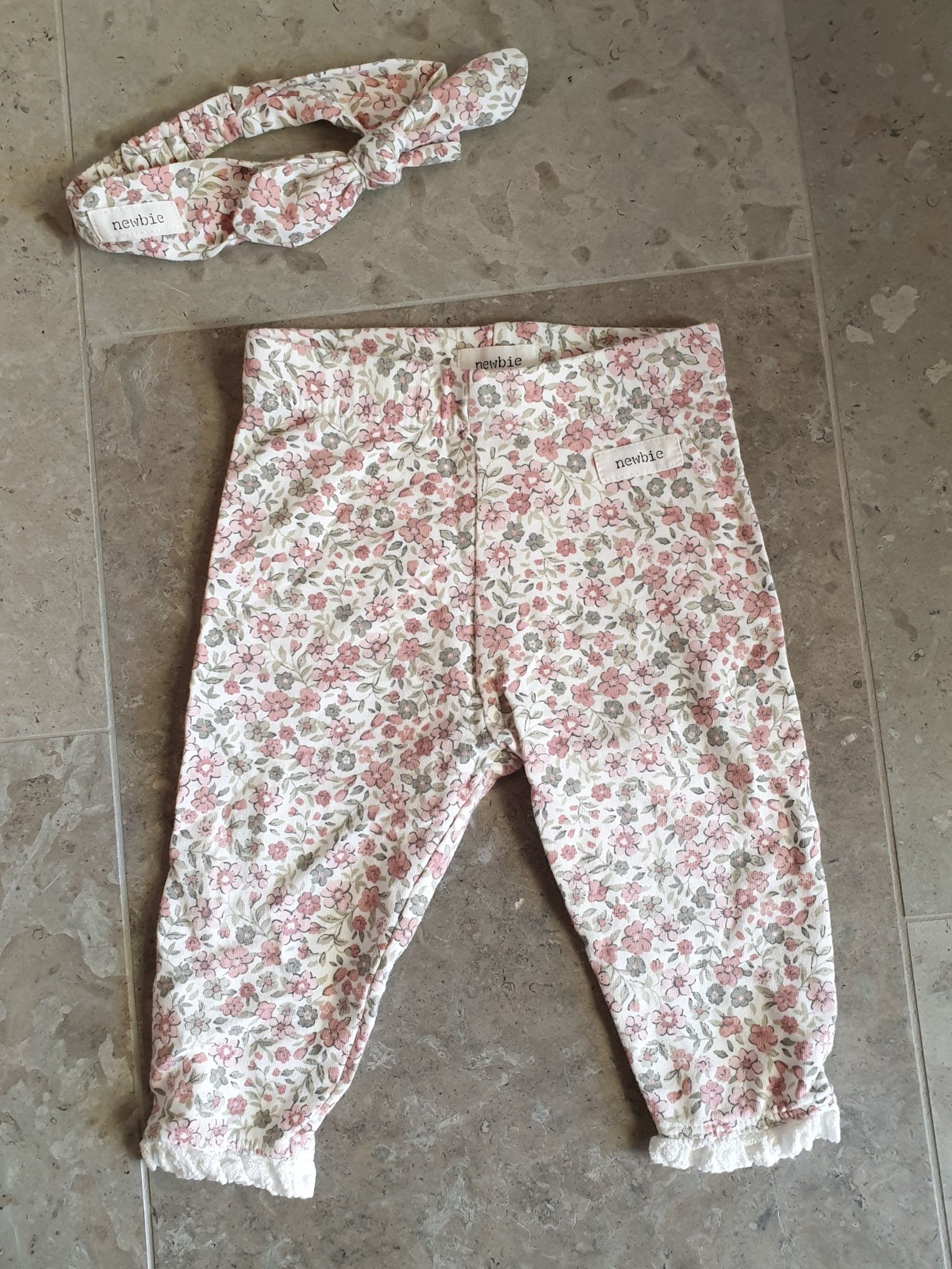 Newbie, leggings och hårband strl 68 Newbie, leggings och hårband strl 68
