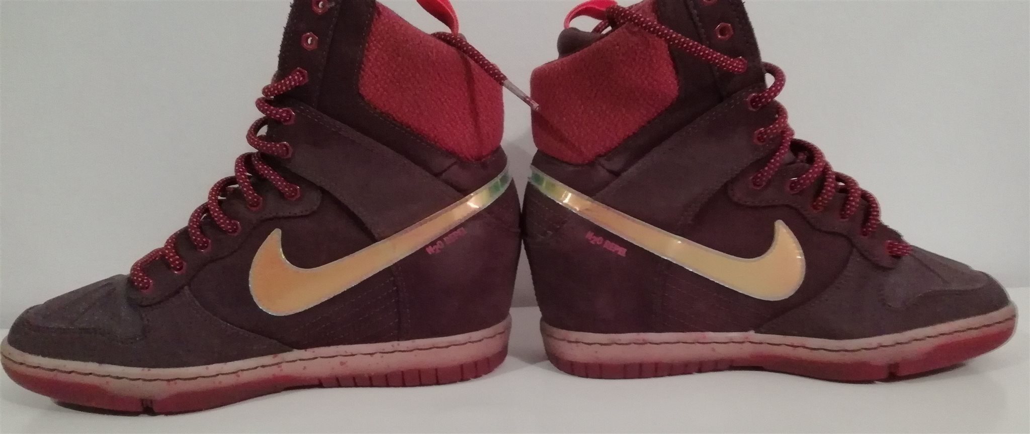 sneakers med kilklack nike sneakers med kilklack nike