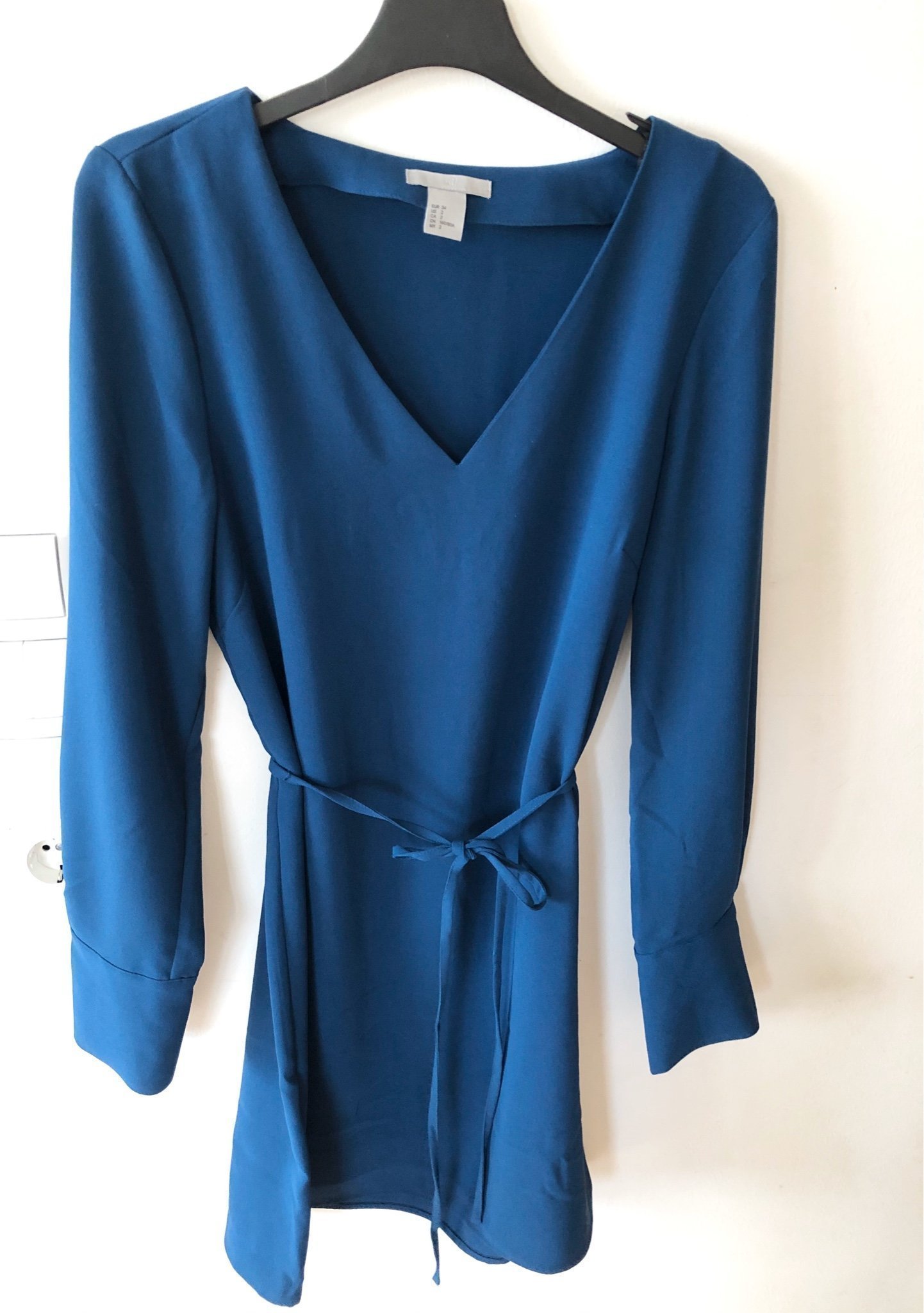 NY H&M klänning strl 34 V ringad Blå Damklännin.. (397336713 NY H&M klänning strl 34 V ringad Blå Damklännin.. (397336713