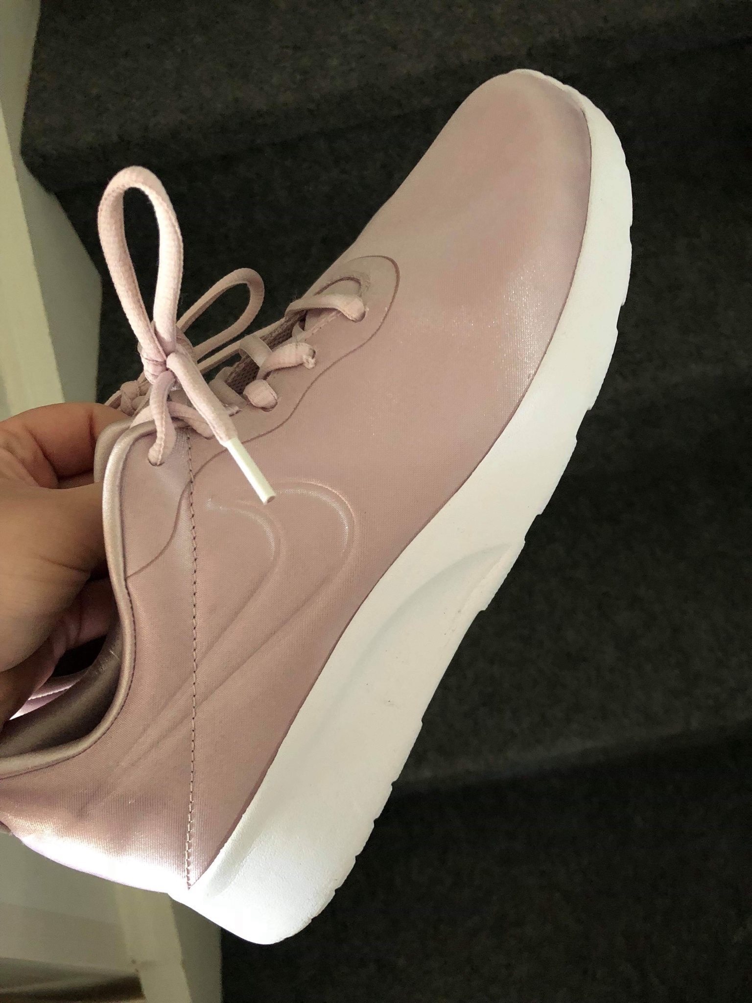 NYA NIKE SKOR DUSTY PINK (340736390) ᐈ Köp på Tradera NYA NIKE SKOR DUSTY PINK (340736390) ᐈ Köp på Tradera