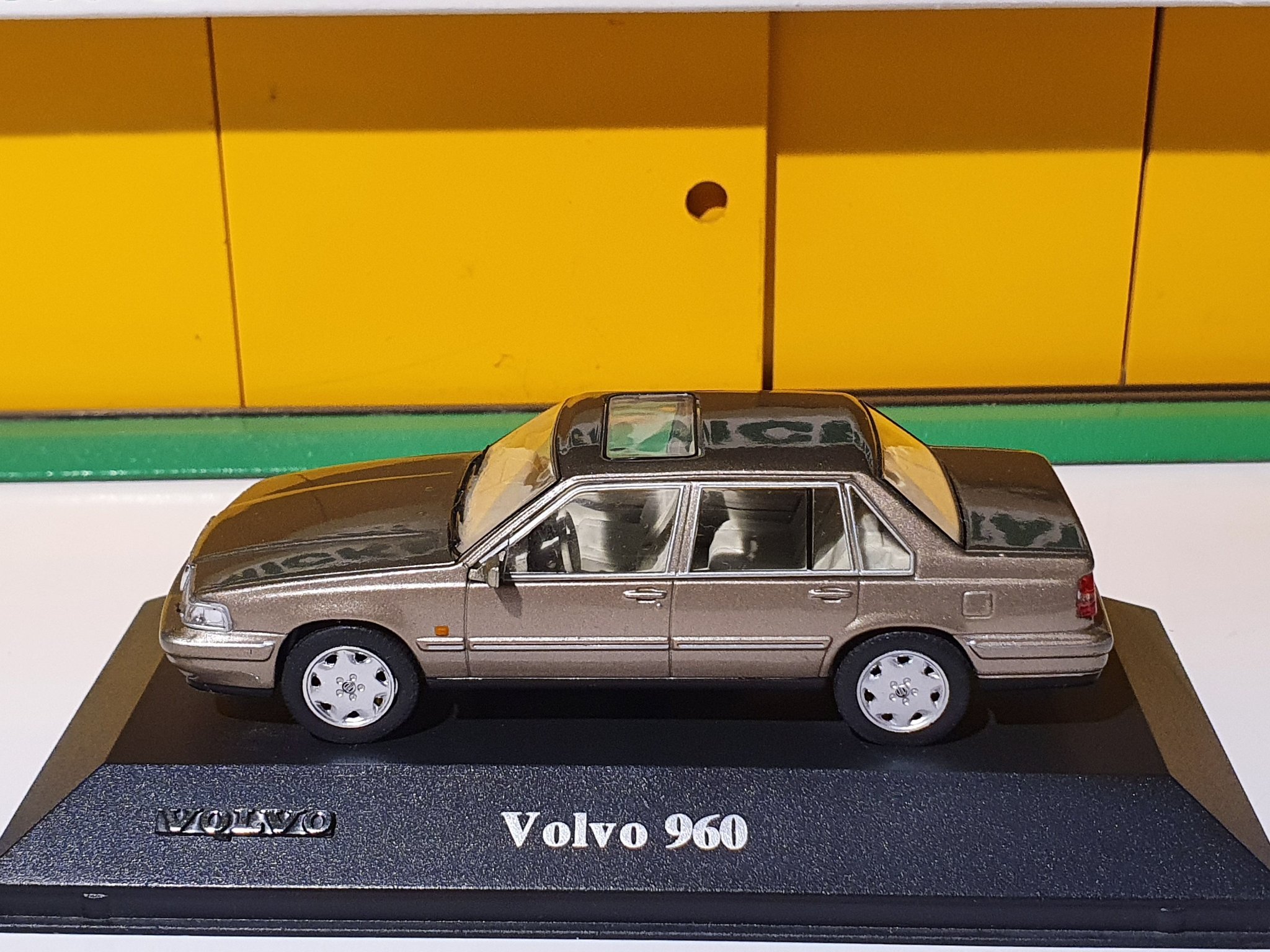 volvo-960-editions-atlas-volvo-collections-392293636-k-p-p