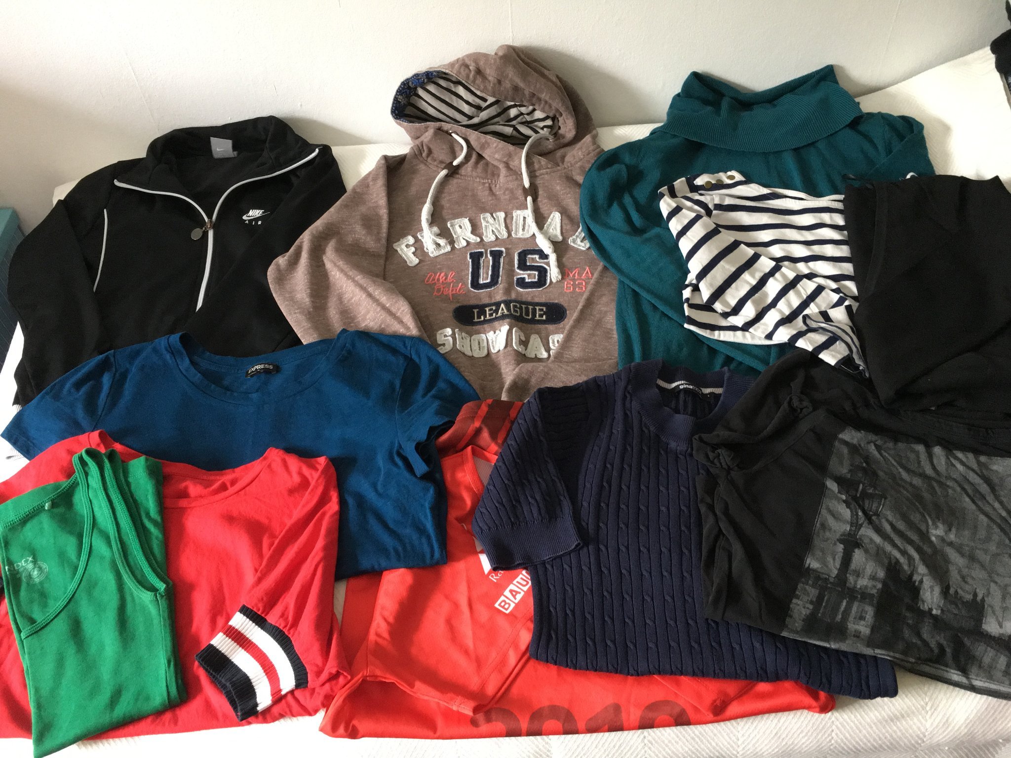 Gardrobsrensning! Klädpaket till kvinnan storlek S