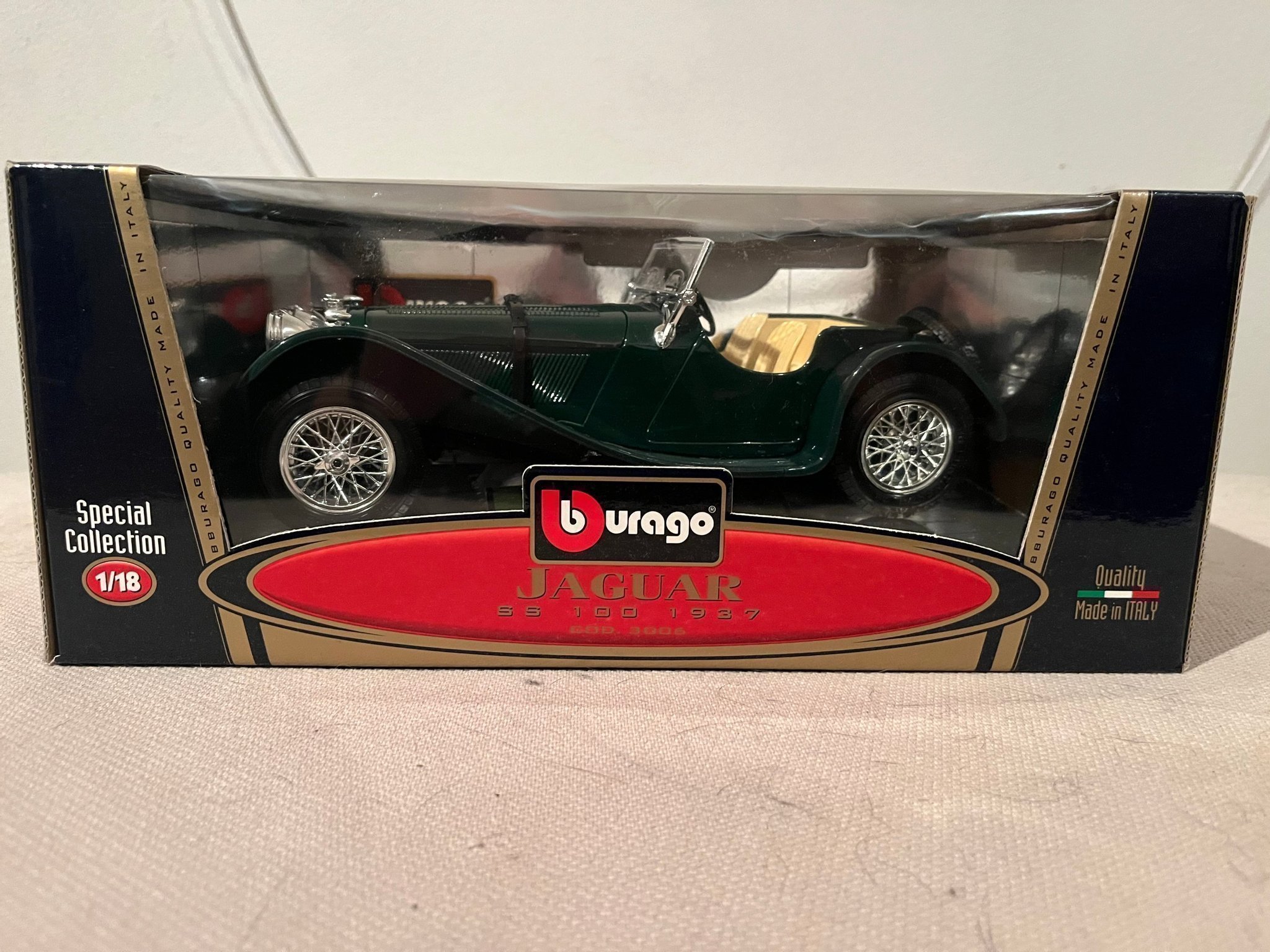 Jaguar SS100 1937 Noire - Burago 1/18 - Miniature Voiture Ancienne - Collection