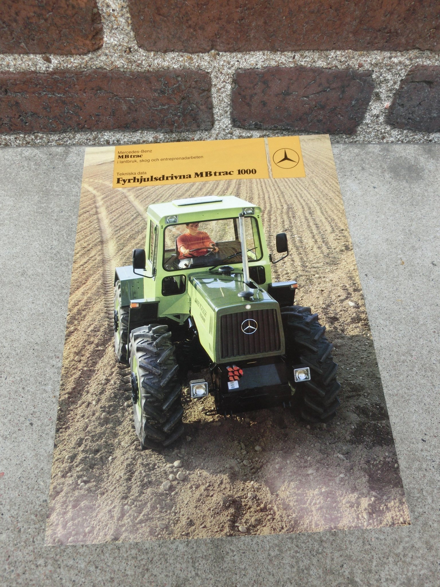 Ä.broschyr Traktor Mercedes Benz MB trac 1000