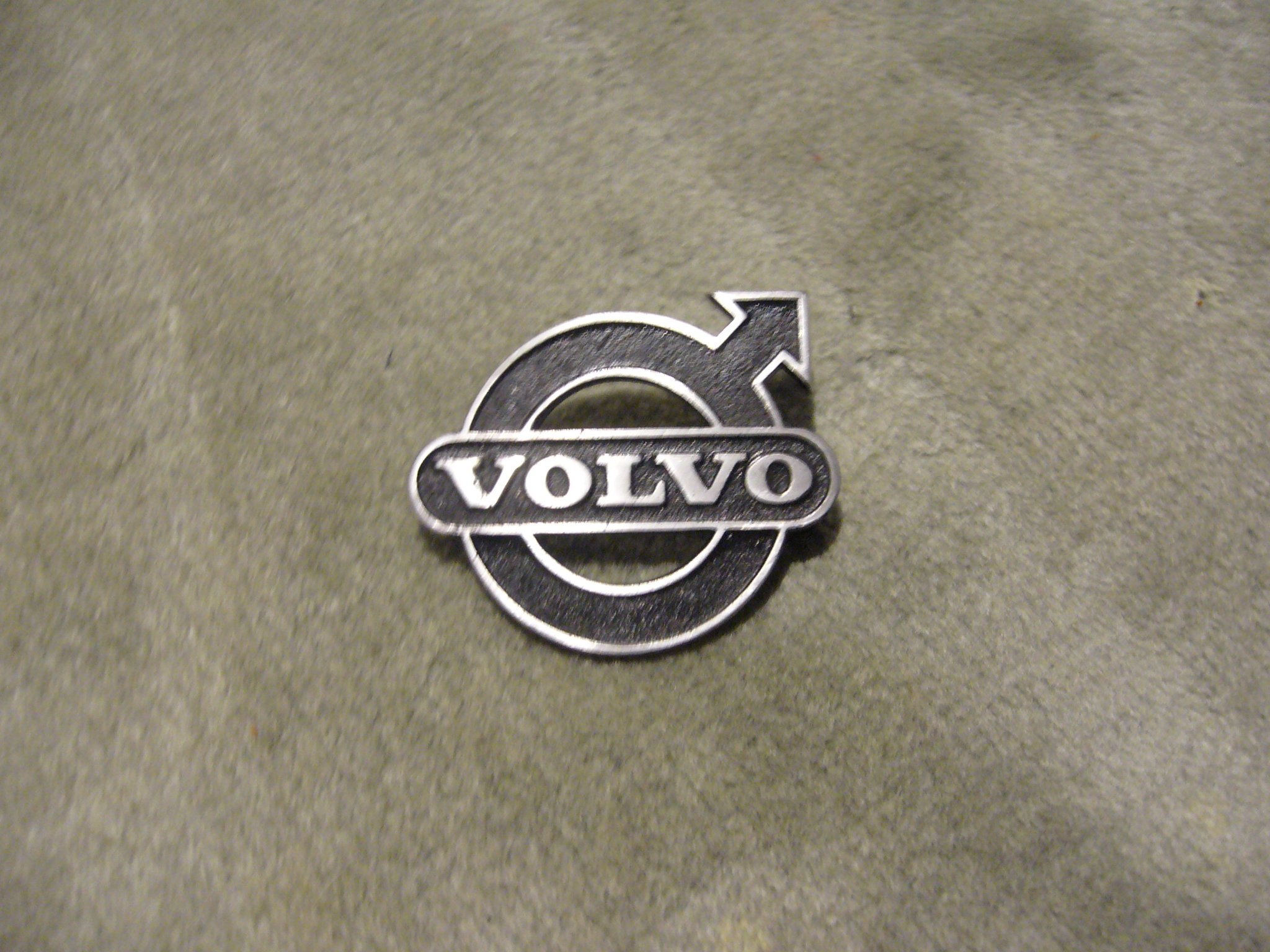 VOLVO AMAZON GRILL EMBLEM (399904529) ᐈ Köp på Tradera VOLVO AMAZON GRILL EMBLEM (399904529) ᐈ Köp på Tradera