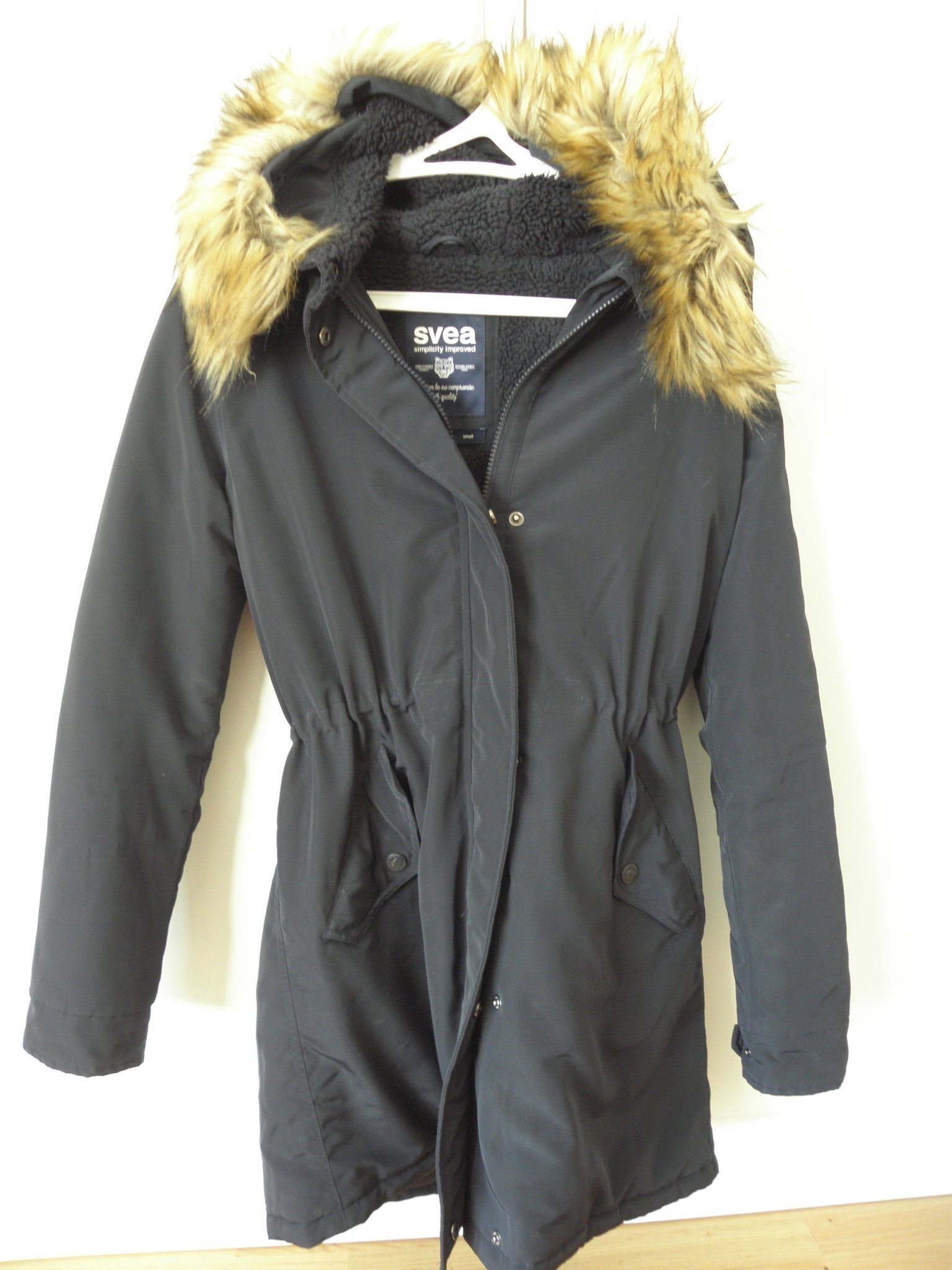 Svart VINTERJACKA parkas äkta SVEA strl.S .. (420791813 Svart VINTERJACKA parkas äkta SVEA strl.S .. (420791813