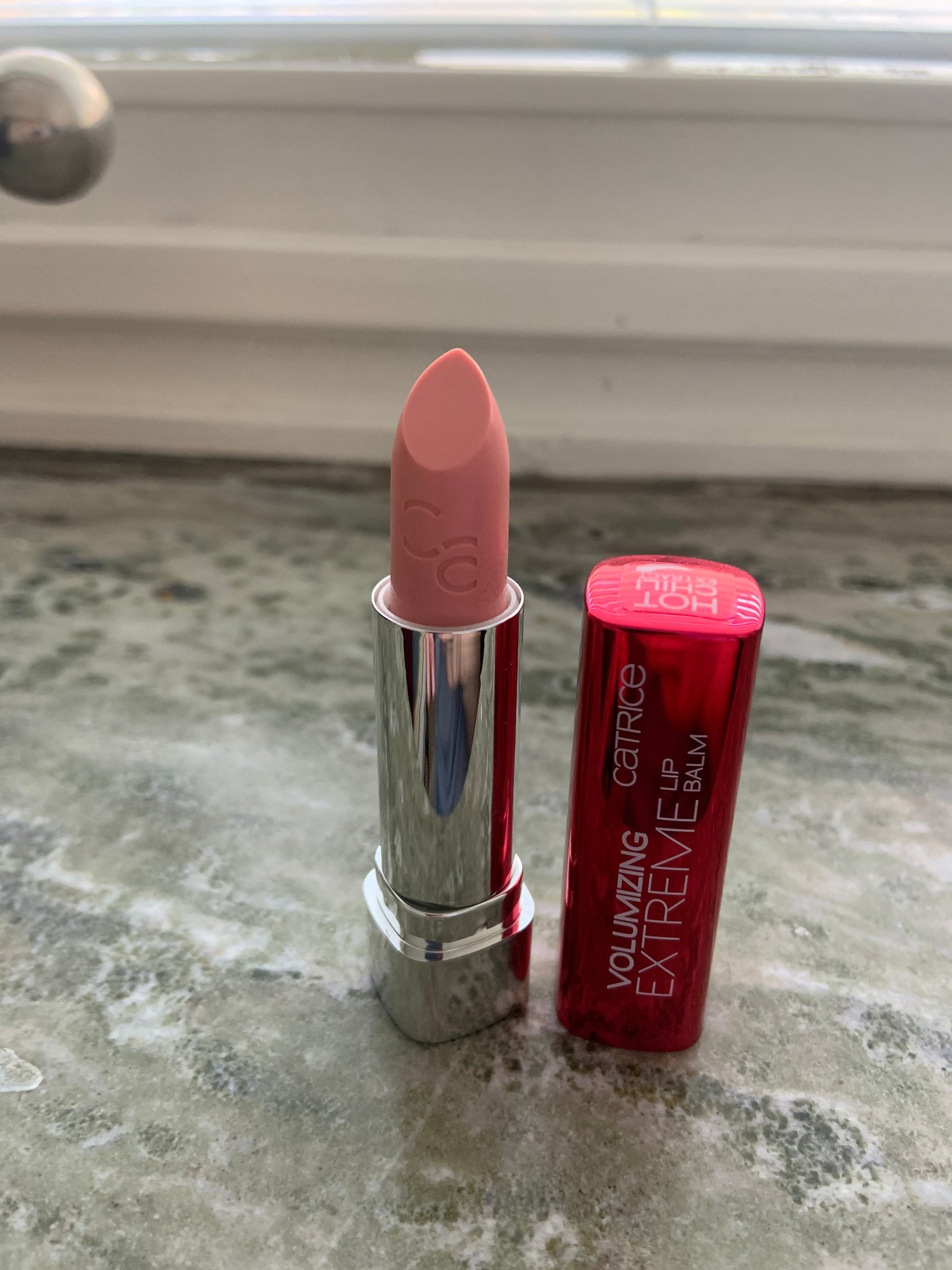Catrice Volumizing Lip Balm 010 Köp på Tradera (570033409)
