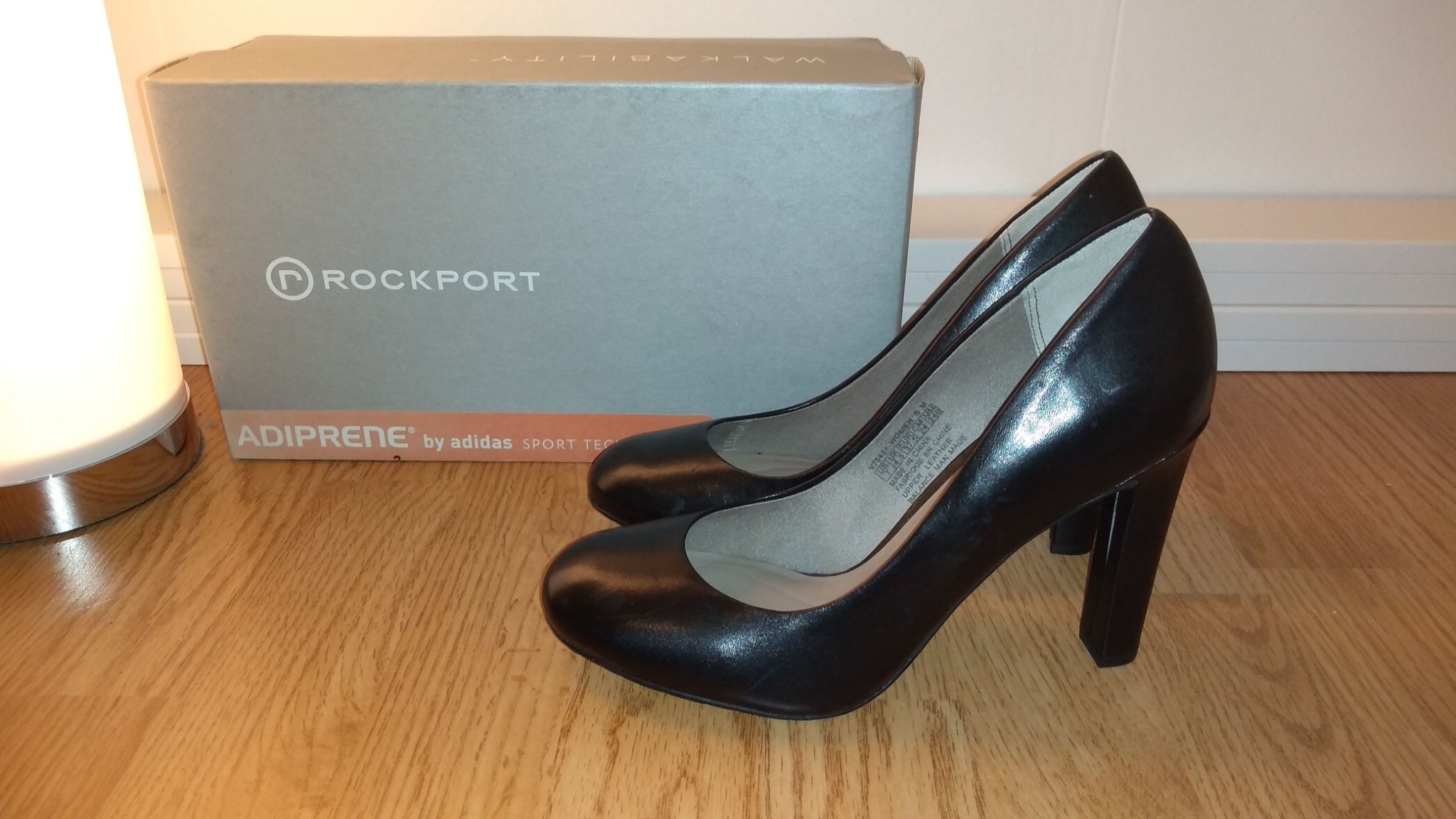 Bekväma höga klackar nya i förpackning! Rockport Stl 37,5 Bekväma höga klackar nya i förpackning! Rockport Stl 37,5