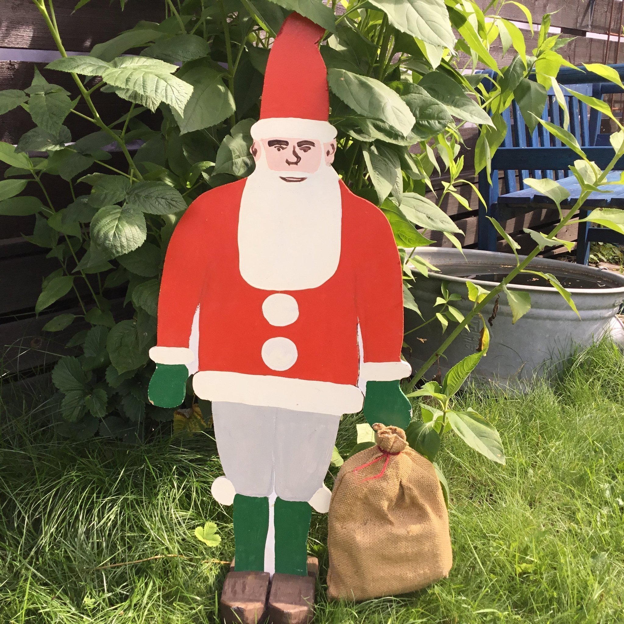JULTOMTE TOMTE MED JULKLAPPSSÄCK RETRO JULKLAPP.. Köp på Tradera