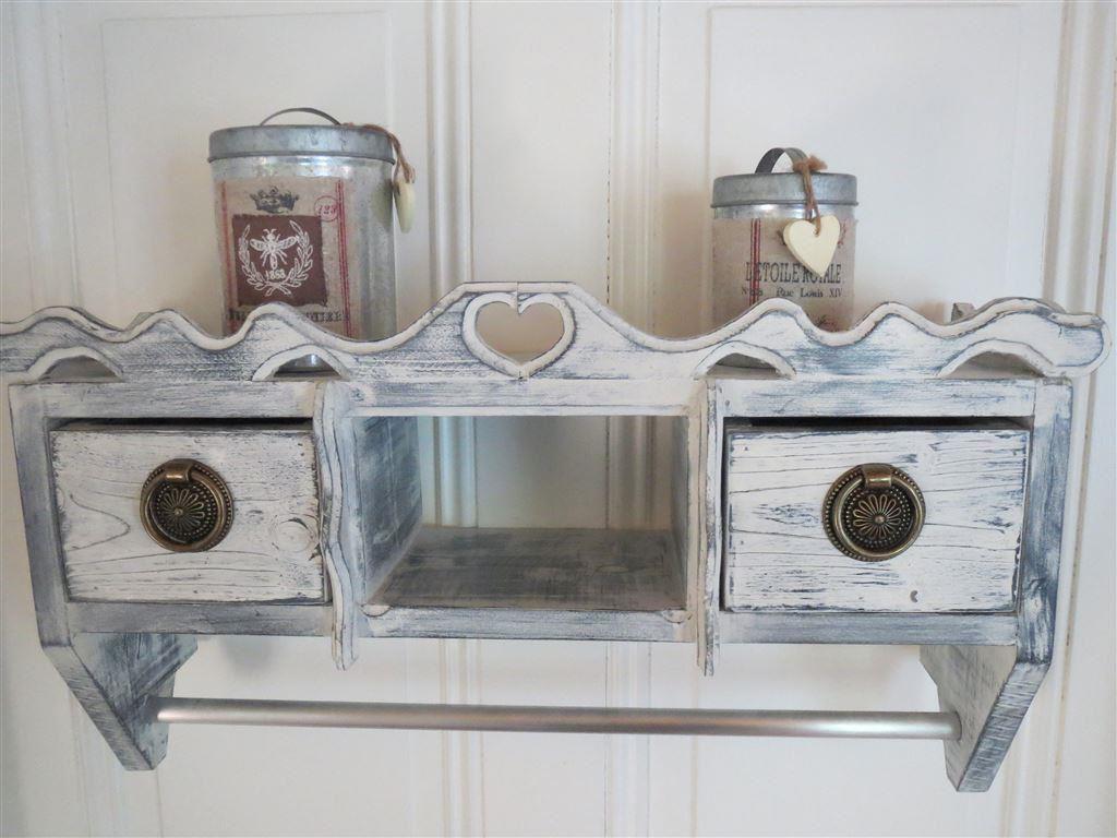 Unik design handtillverkad vägghylla i massivt trä / shabby chic på