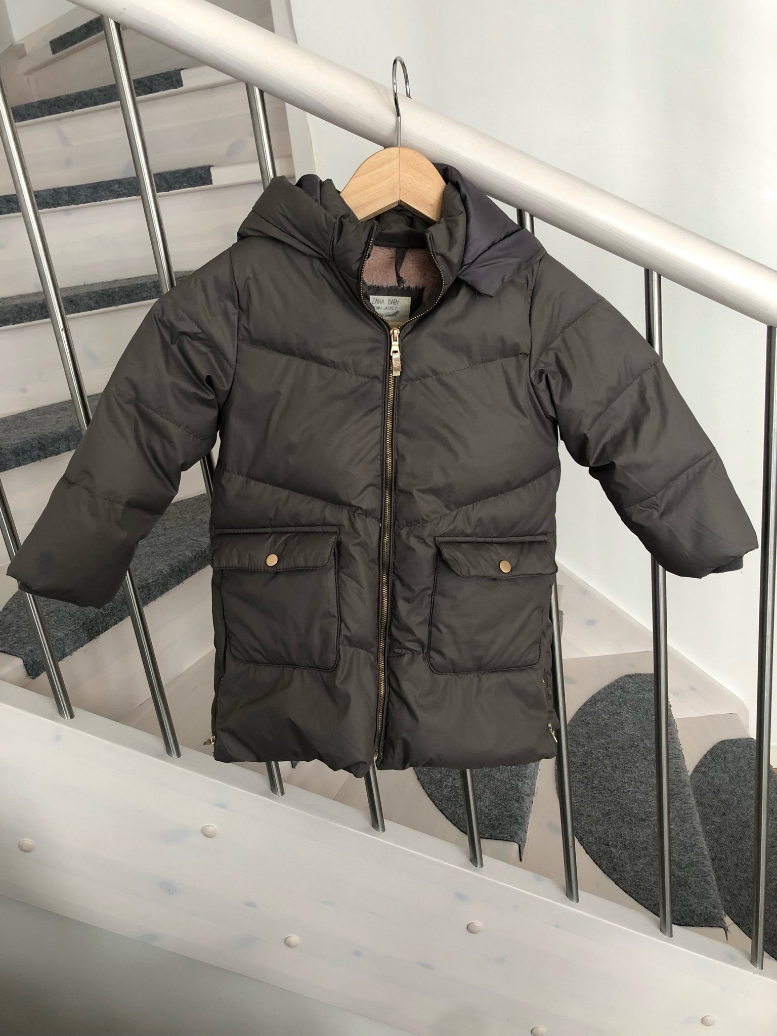 Zara jacka knappt använd i strl 104 (357886945) ᐈ Köp på Zara jacka knappt använd i strl 104 (357886945) ᐈ Köp på