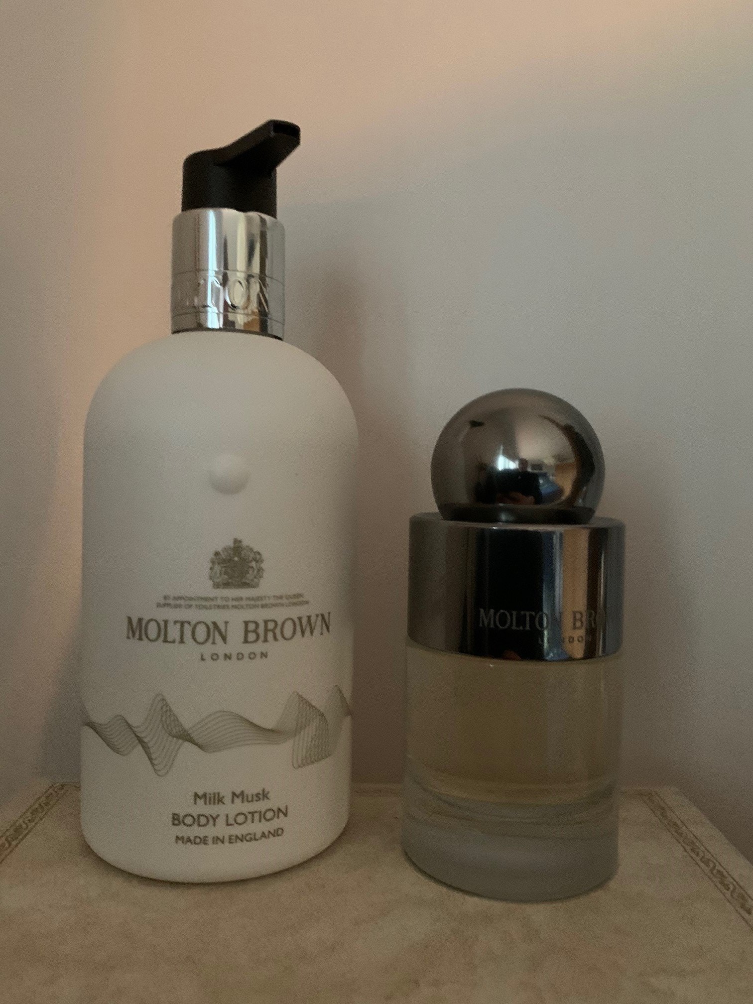 Molton Brown Milk Musk Edt 50 ml & body lotio.. (438088231) ᐈ Köp på
