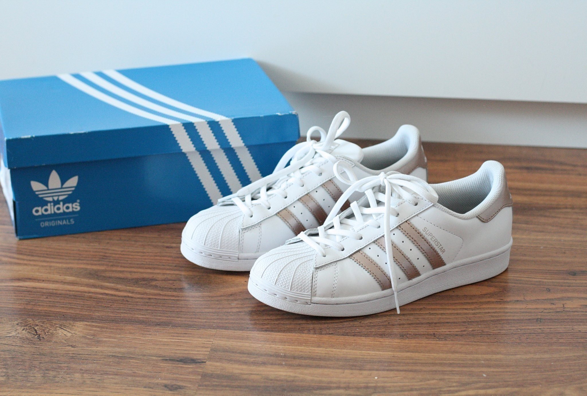 adidas skor med rosa ränder adidas skor med rosa ränder