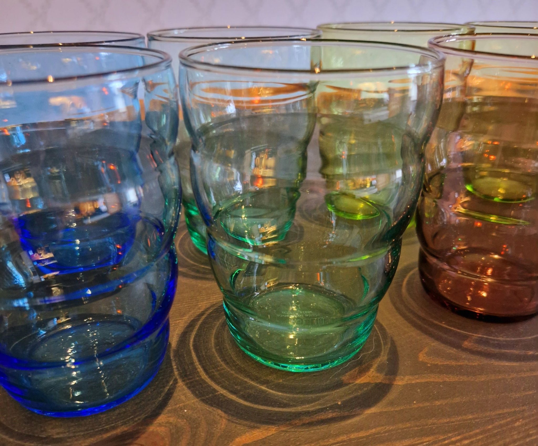 8 stycken Ikea Skoja glas saftglas olika färger.. Köp på Tradera (569309409)