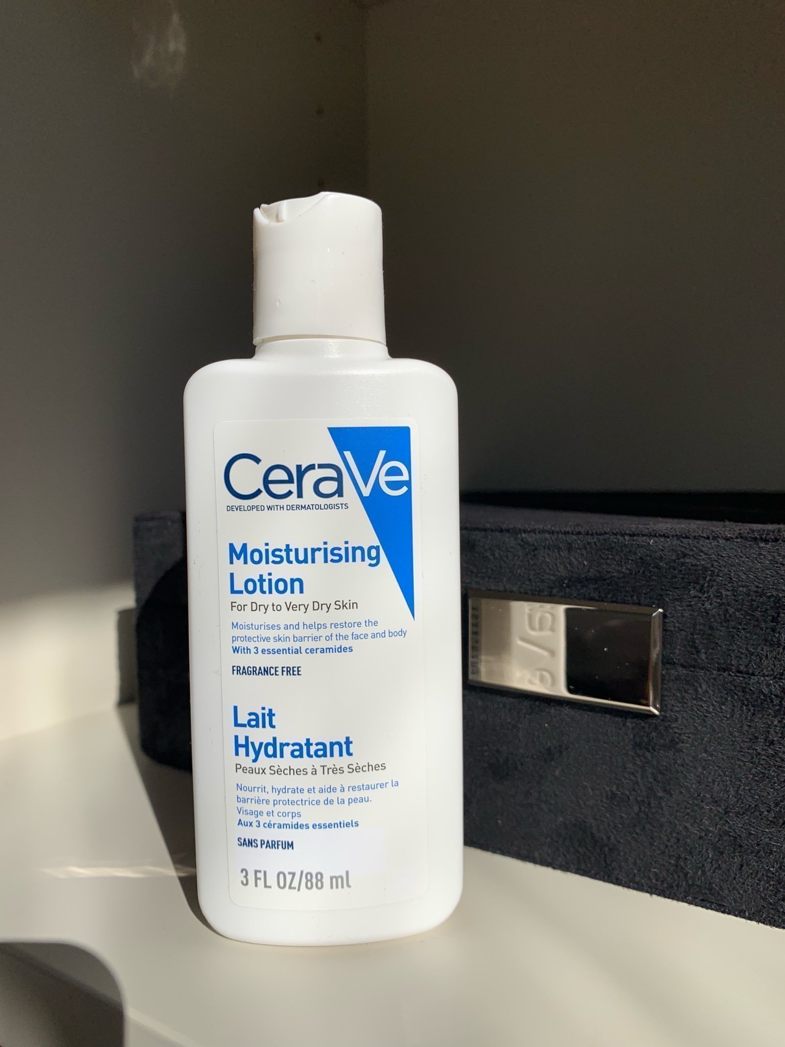 cerave moisturizing lotion 88 ml