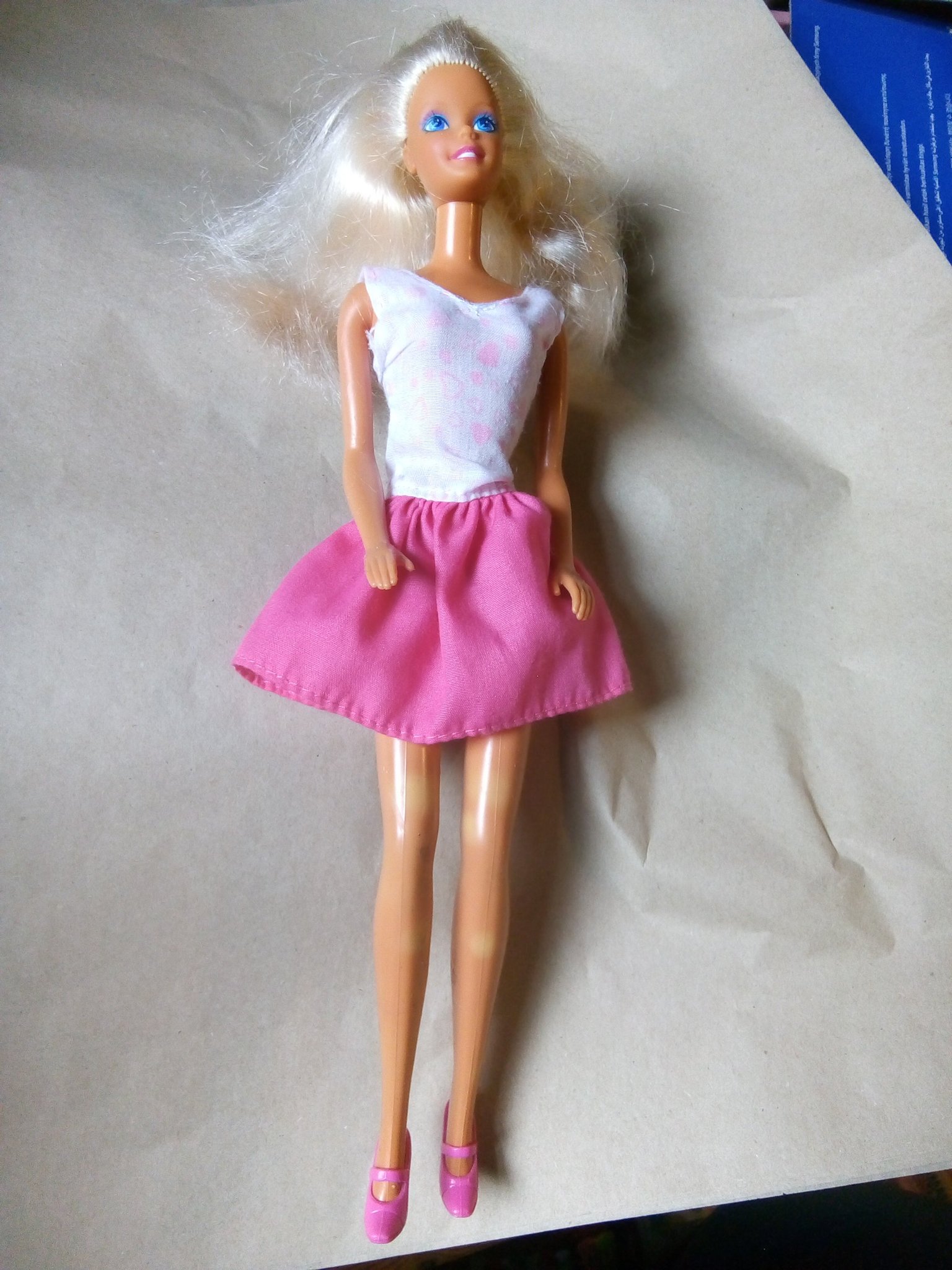 Barbie från Mattel med fina kläder o skor, vintage Barbie från Mattel med fina kläder o skor, vintage