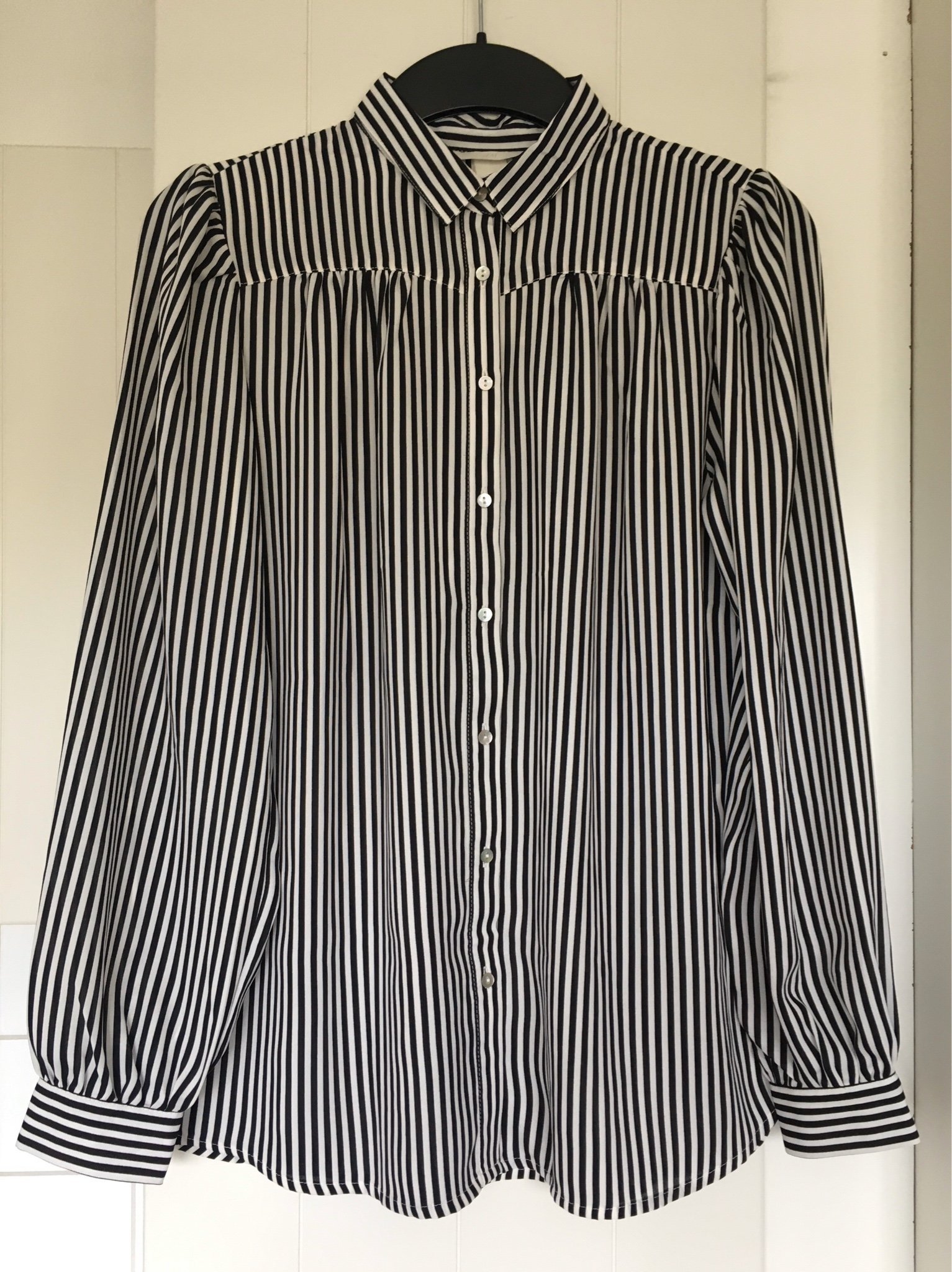 svart vit randig blus svart vit randig blus