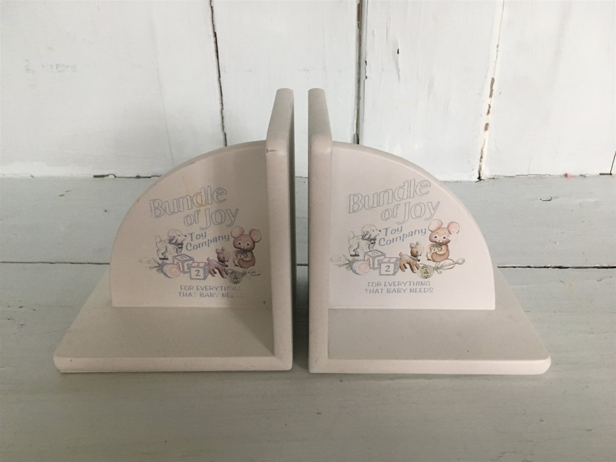 I trä 2 st barn baby shabby chic lantligt gammaldags superfina!