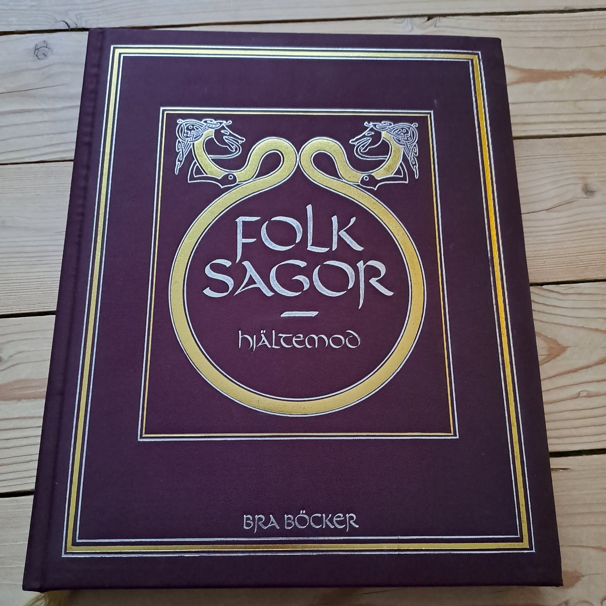 Folksagor Hjältemod, Bra Böcker. Mycket fint i.. Köp på Tradera