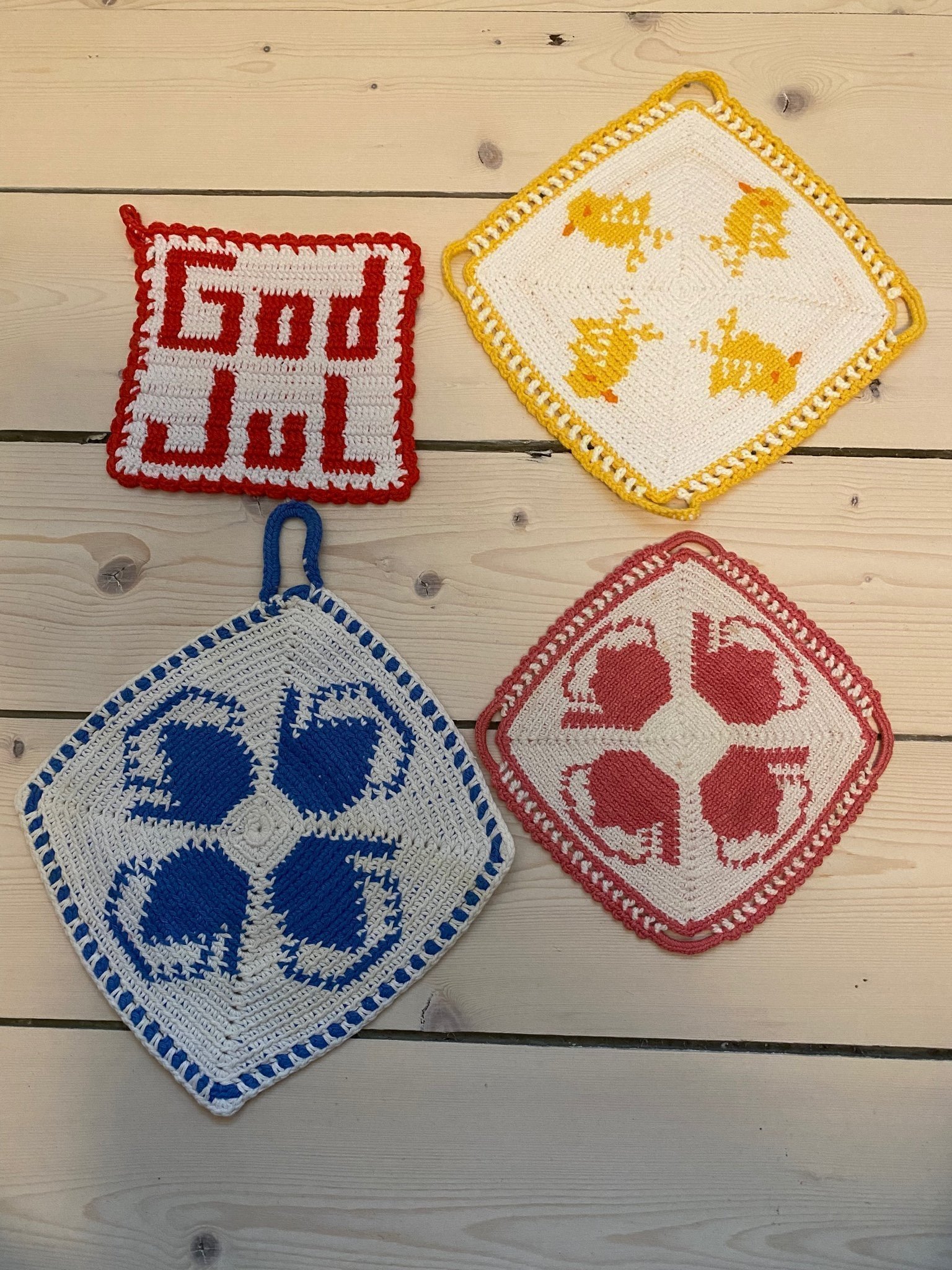 Virkade grytlappar pannlappar jul påsk kycklingar Köp på Tradera