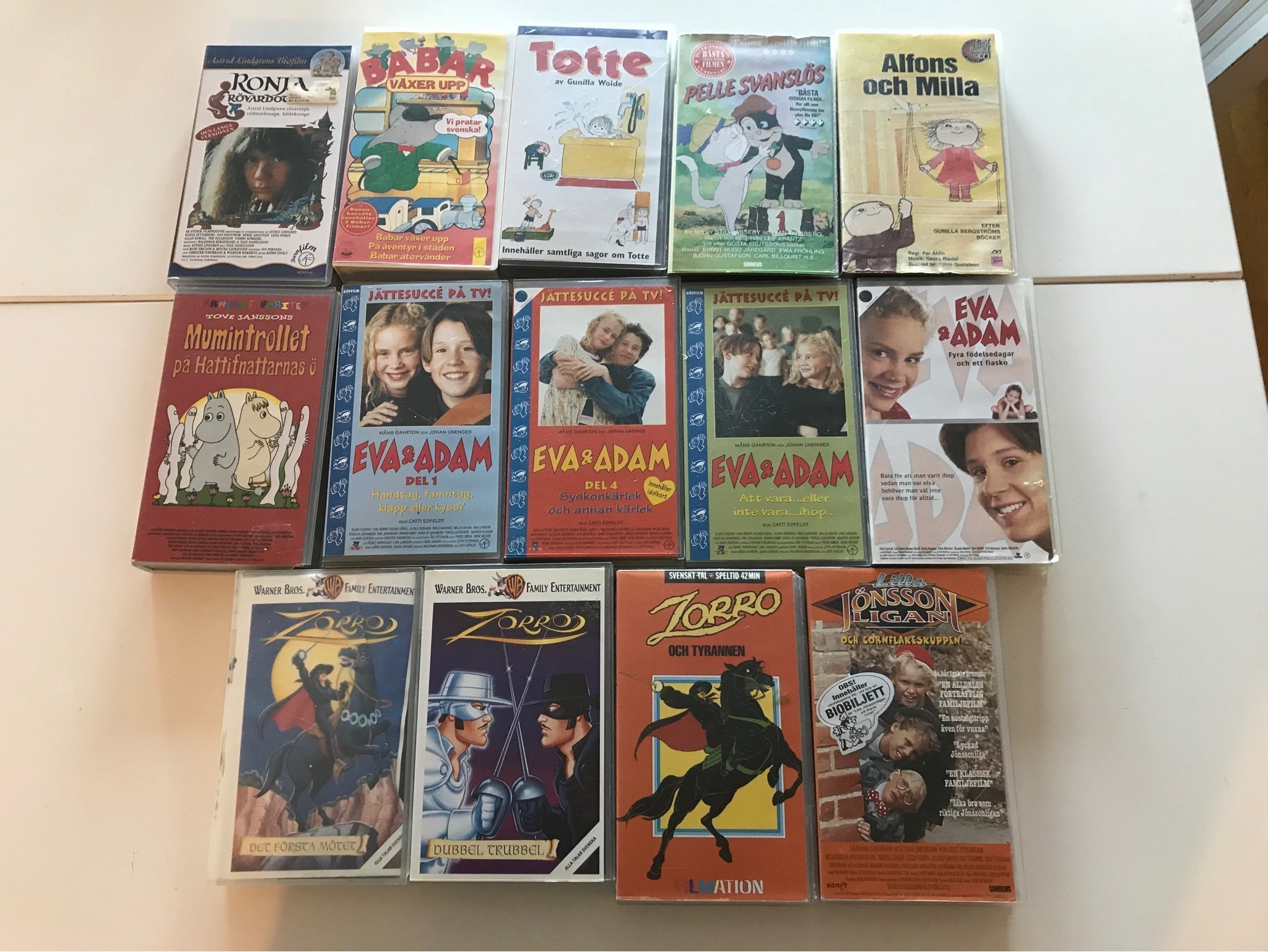 14 Äldre Barnfilmer VHS Köp på Tradera (611873589)