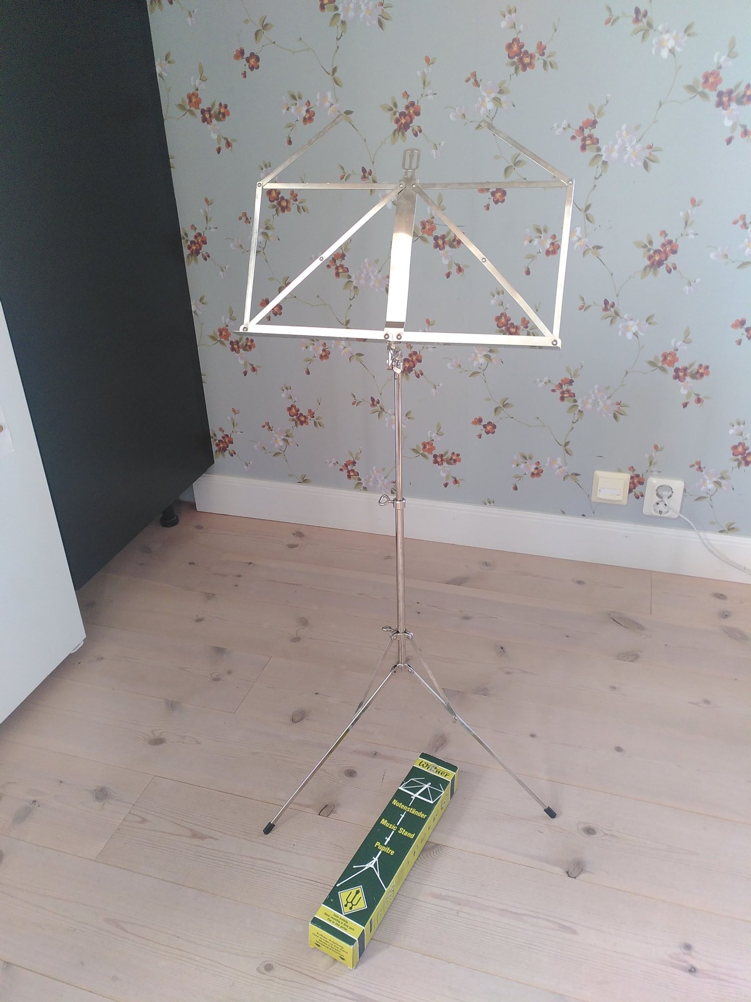 Se produkter som liknar Julklapp! Notställ i orginalk.. på Tradera