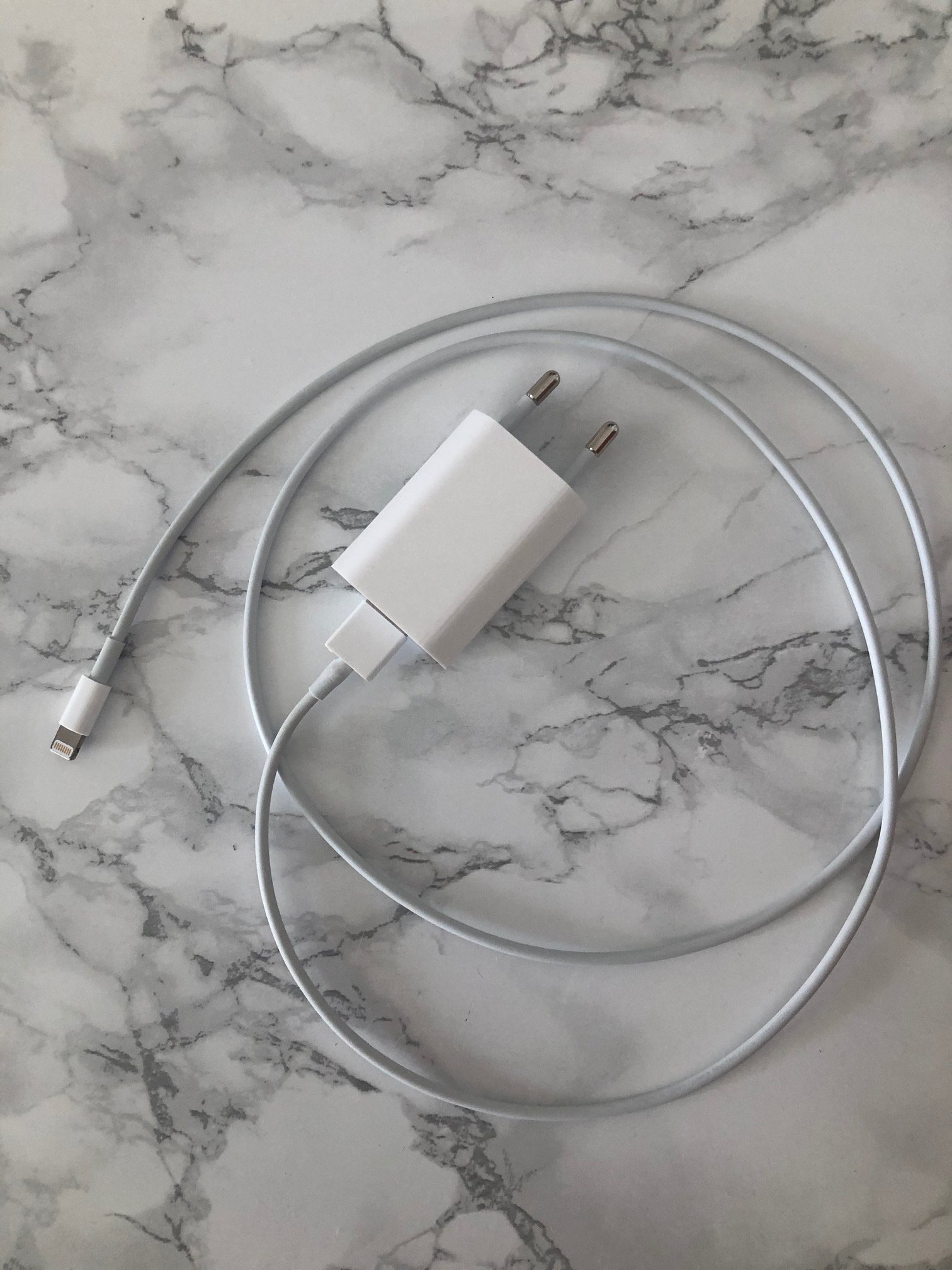 Iphone laddare ORIGINAL sladd och adapter HEL.. (408701126) ᐈ Köp på