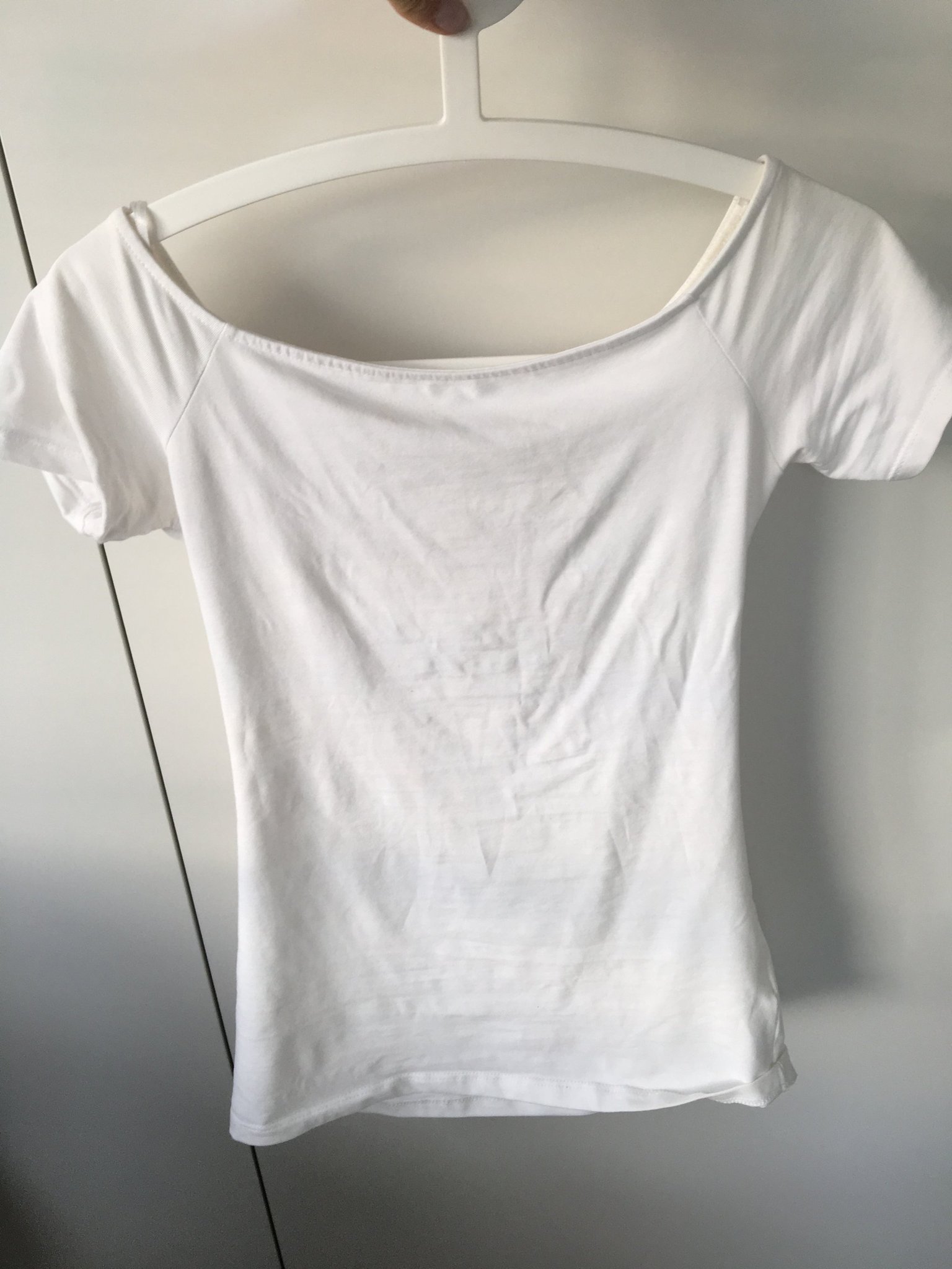 Vit tight t shirt oanvänd (401980893) ᐈ Köp på Tradera Vit tight t shirt oanvänd (401980893) ᐈ Köp på Tradera