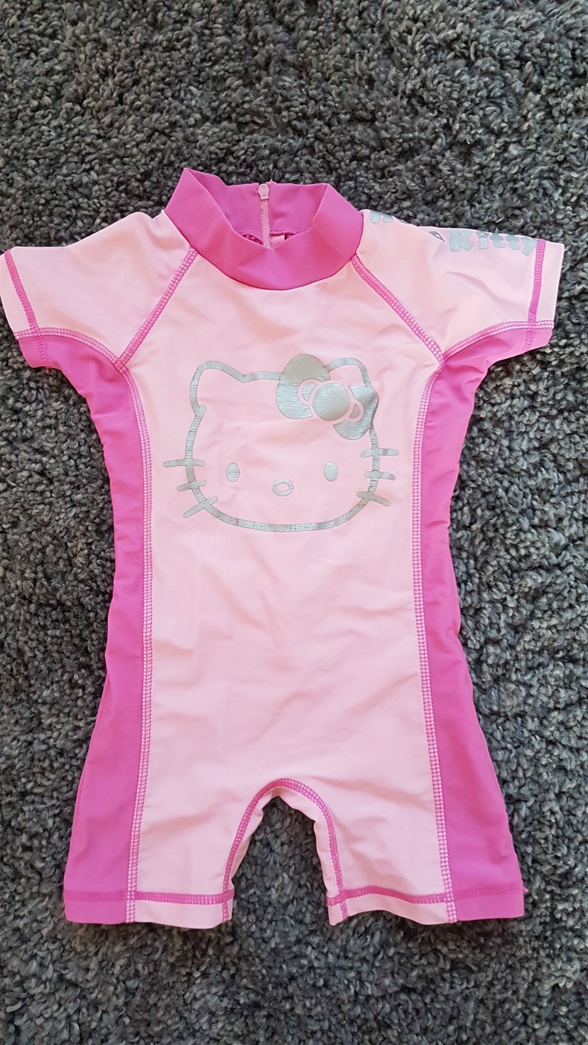 hello kitty uv dräkt hello kitty uv dräkt