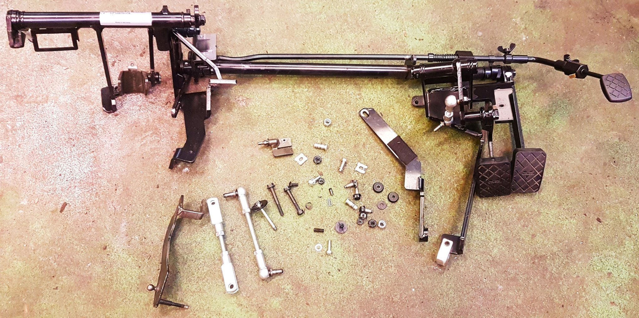 VEIGEL GmbH DUBBELKOMMANDO Pedal gas/broms/kopp.. Köp på Tradera