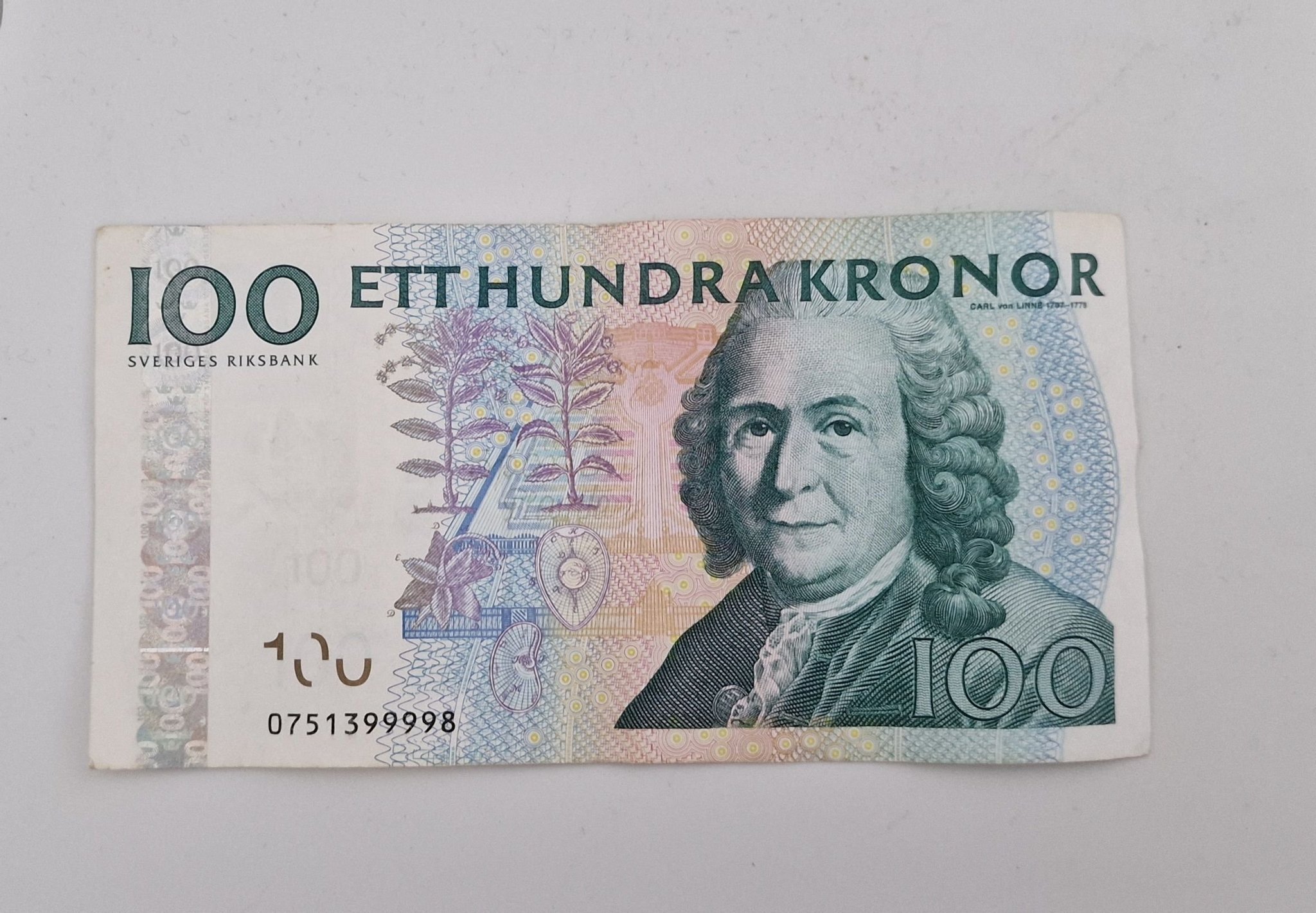 Se produkter som liknar Äldre 100kronors sedel. på Tradera (630596449)